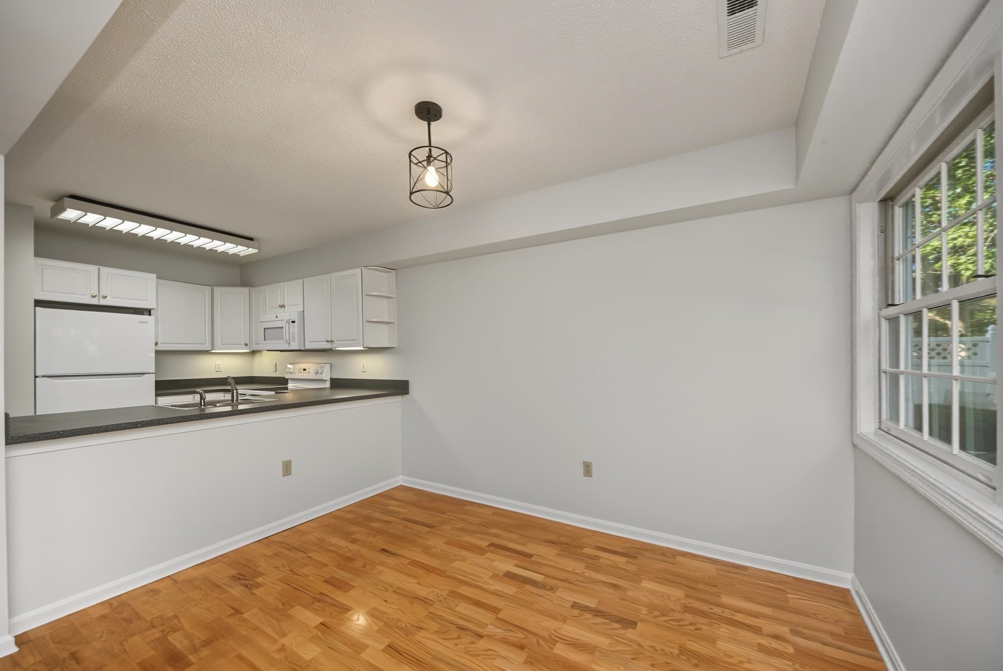 Condominium at 9 Canvasback Way # 9, Walpole MA 02081, Walpole, photo 13 of 42