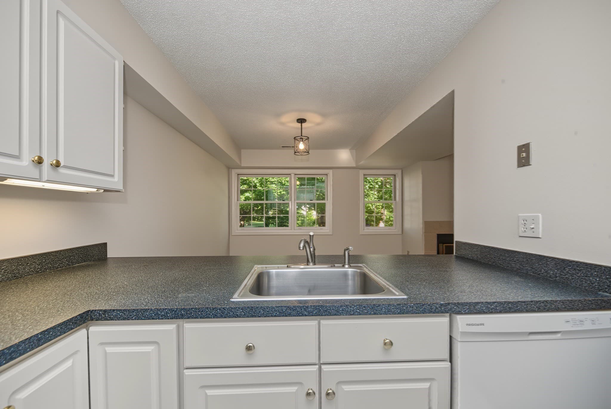 Condominium at 9 Canvasback Way # 9, Walpole MA 02081, Walpole, photo 17 of 42