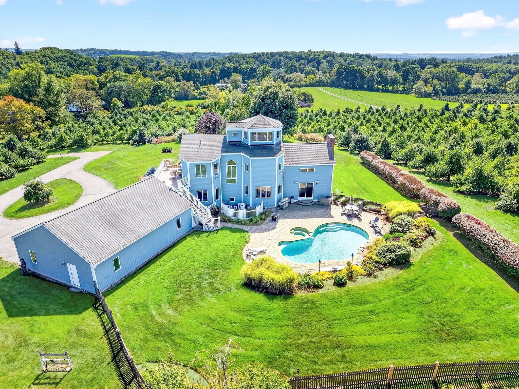 Single Family Residence at 236 Old Ayer Rd, Groton MA 01450, Groton, photo 4 of 42