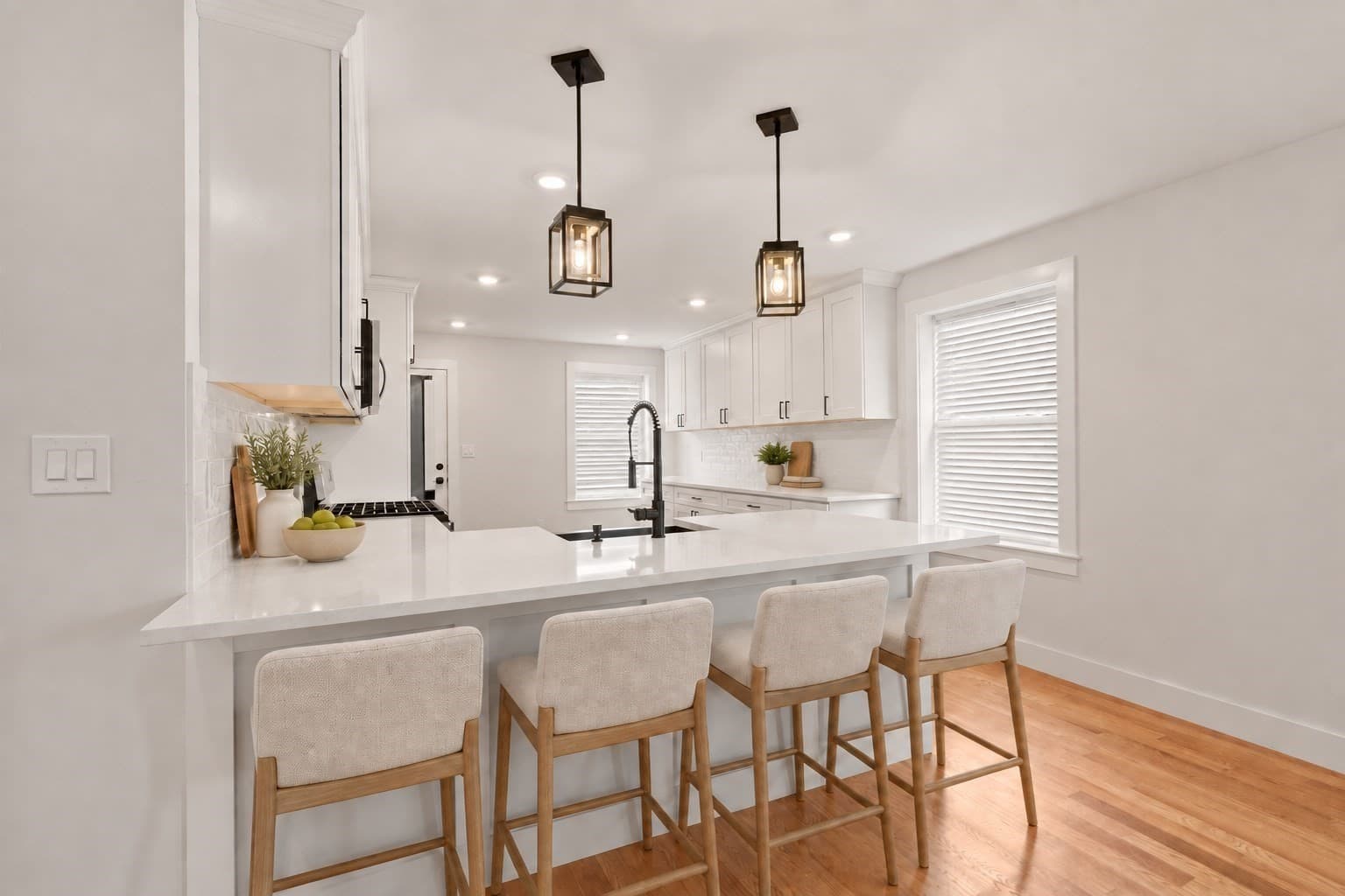 Condominium at 22-20 Ufford St # 1, Boston MA 02124, Boston, photo 11 of 27