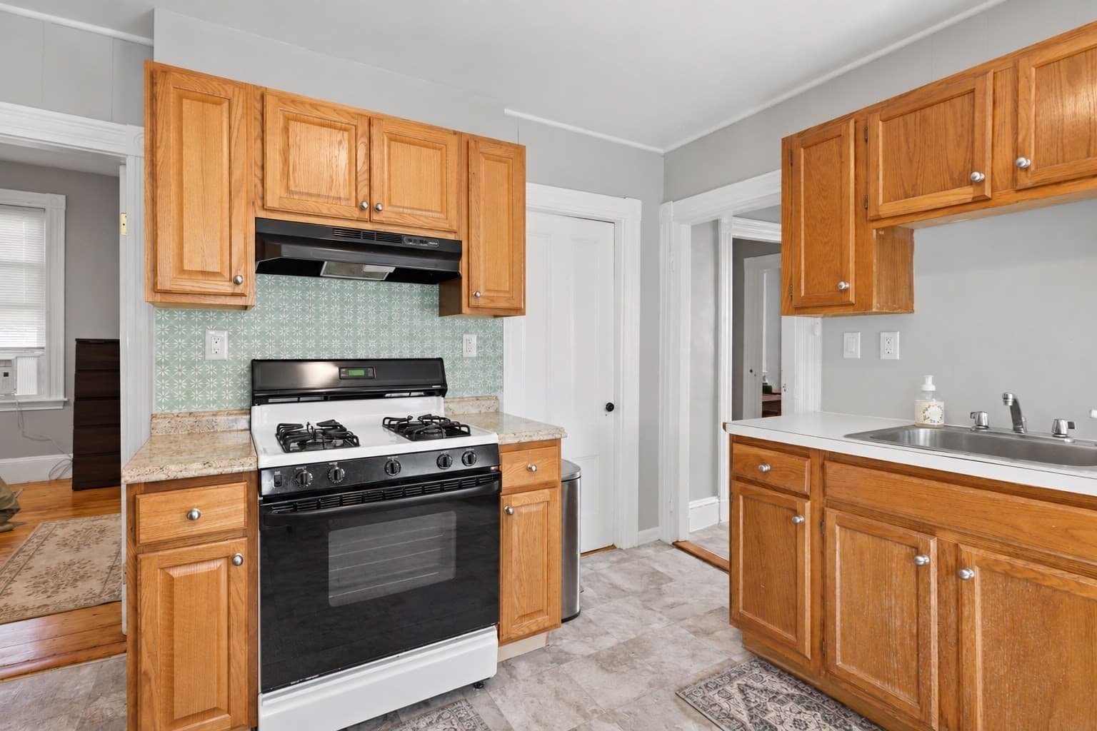 3 Family - 3 Units Up/Down at 72 Eustis Street, Cambridge MA 02140, Cambridge, photo 9 of 32
