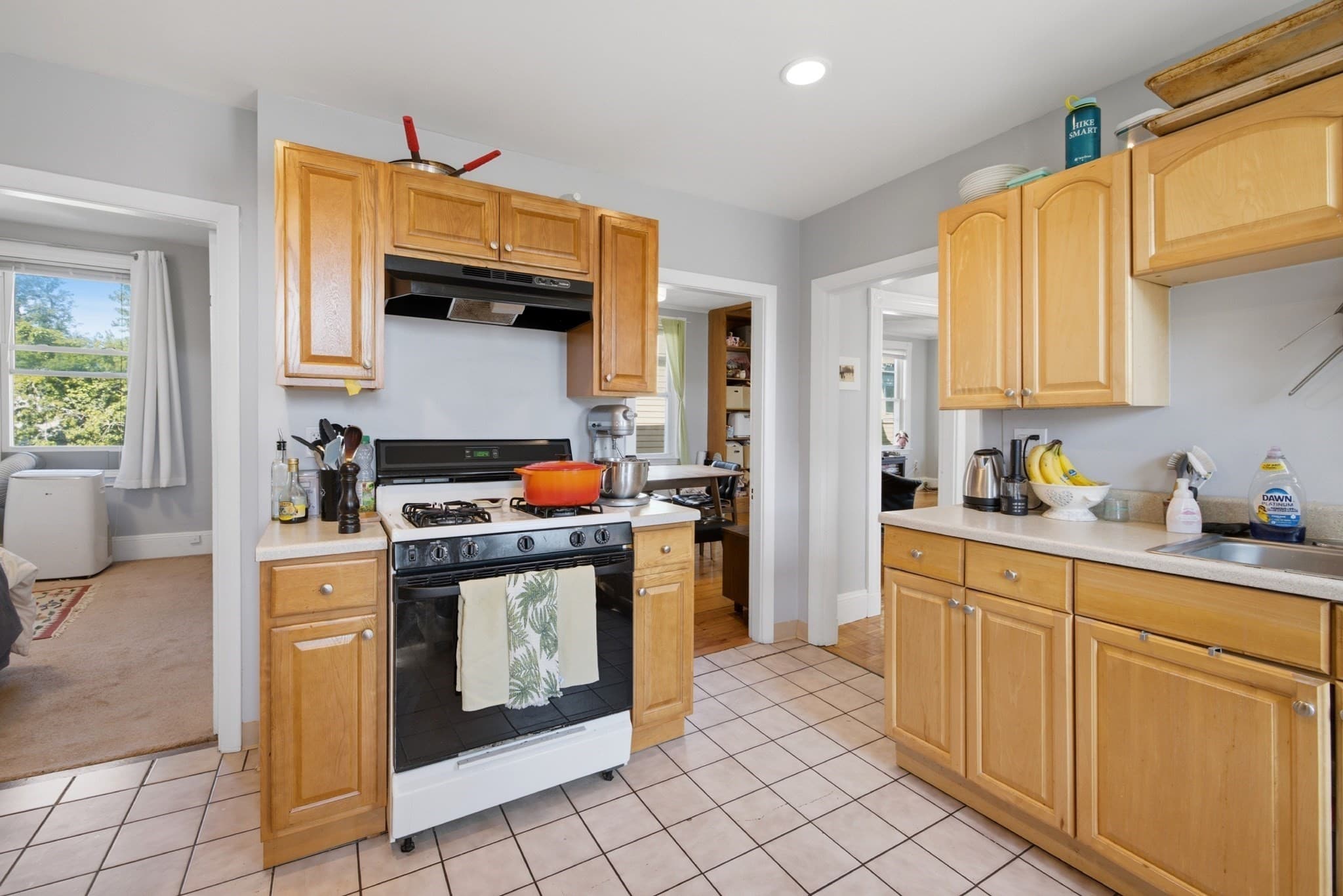 3 Family - 3 Units Up/Down at 72 Eustis Street, Cambridge MA 02140, Cambridge, photo 11 of 32