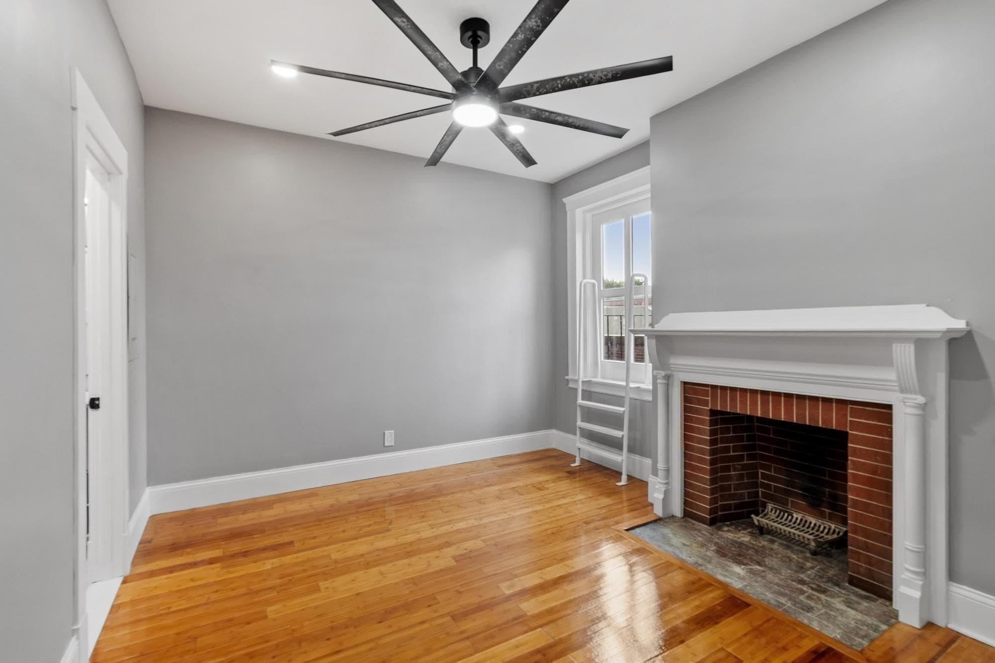 Condominium at 160 Merrimack St # D, Lowell MA 01852, Lowell, photo 26 of 42