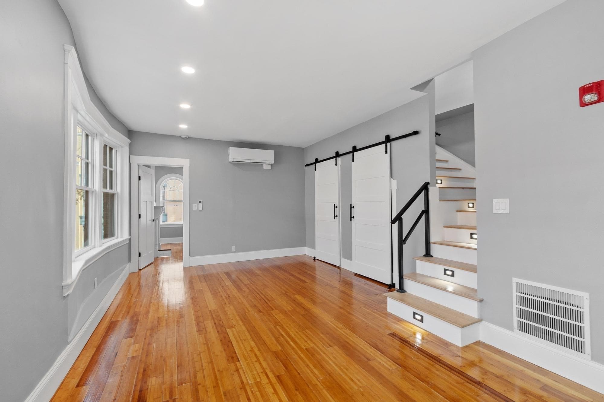 Condominium at 160 Merrimack St # D, Lowell MA 01852, Lowell, photo 32 of 42