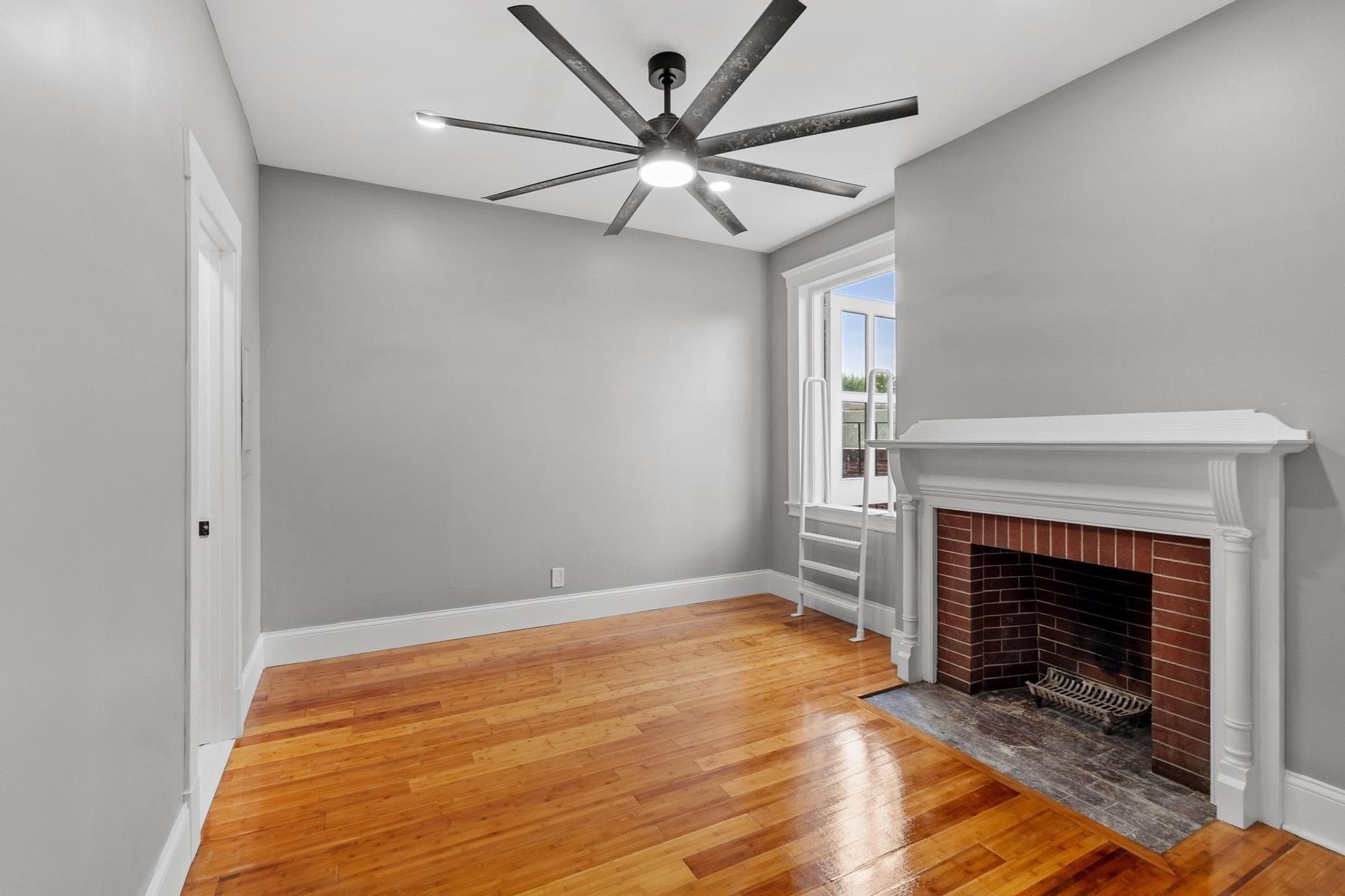 Condominium at 160 Merrimack St # D, Lowell MA 01852, Lowell, photo 24 of 42