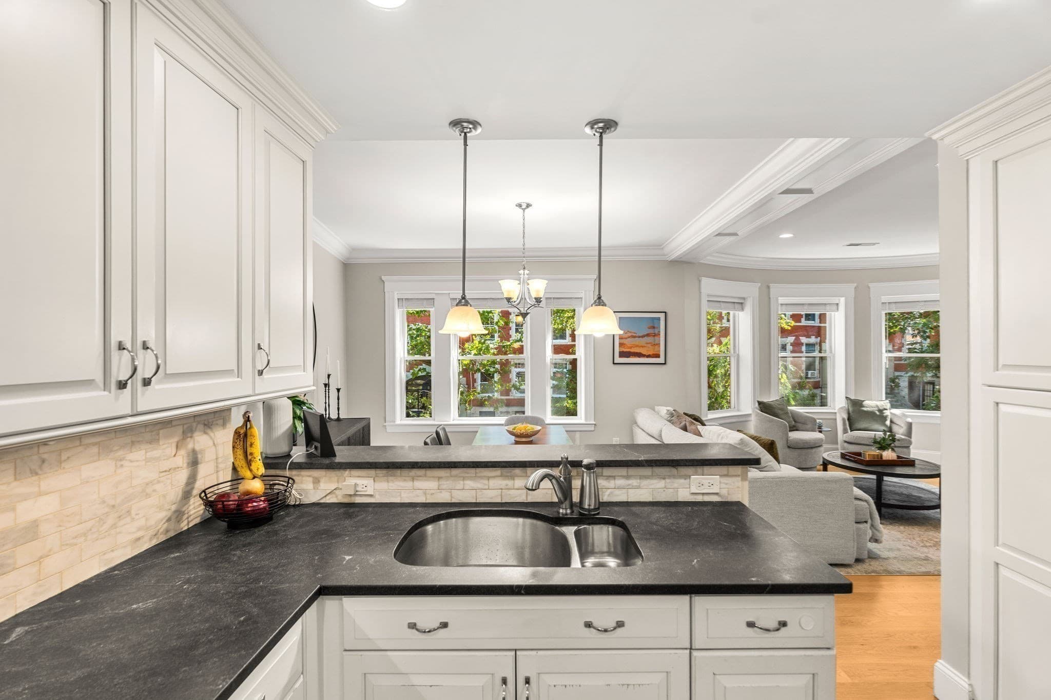 Condominium at 11 Claflin Rd # 2, Brookline MA 02445, Brookline, photo 14 of 34