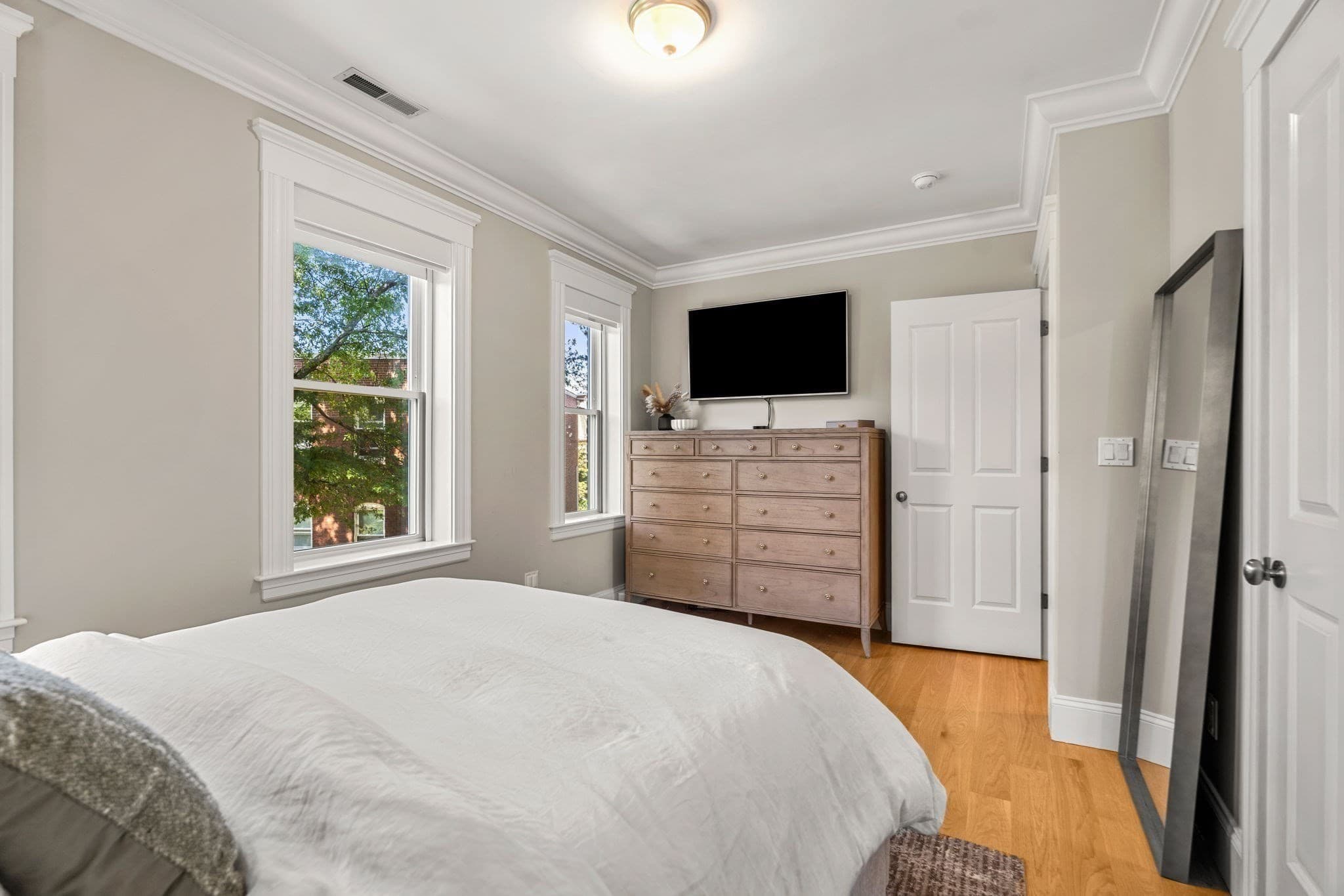 Condominium at 11 Claflin Rd # 2, Brookline MA 02445, Brookline, photo 19 of 34