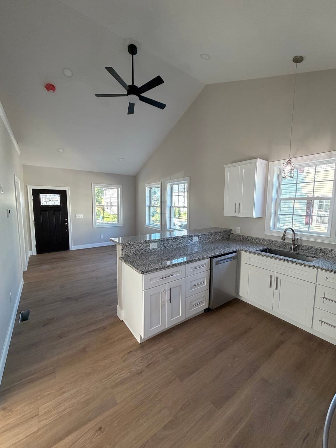 Single Family Residence at 9 Gold, Westfield MA 01085, Westfield, photo 7 of 20