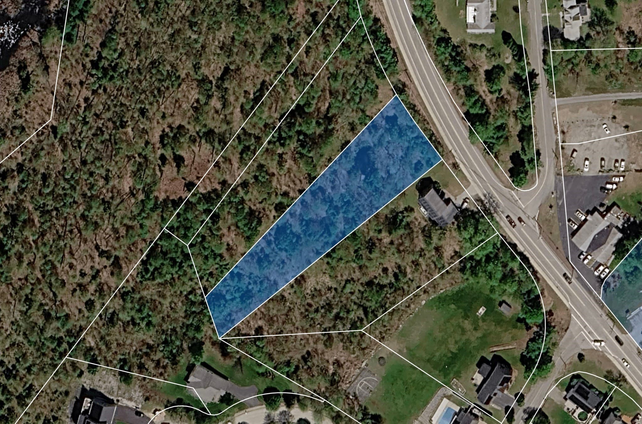 Residential at 217 Main St, Sturbridge MA 01566, Sturbridge, photo 3 of 9