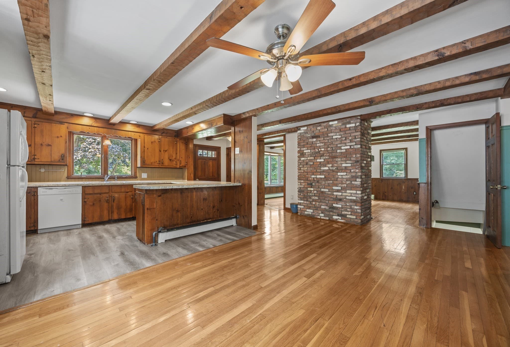 Single Family Residence at 6 Crocker St, Middleboro MA 02346, Middleboro, photo 6 of 42