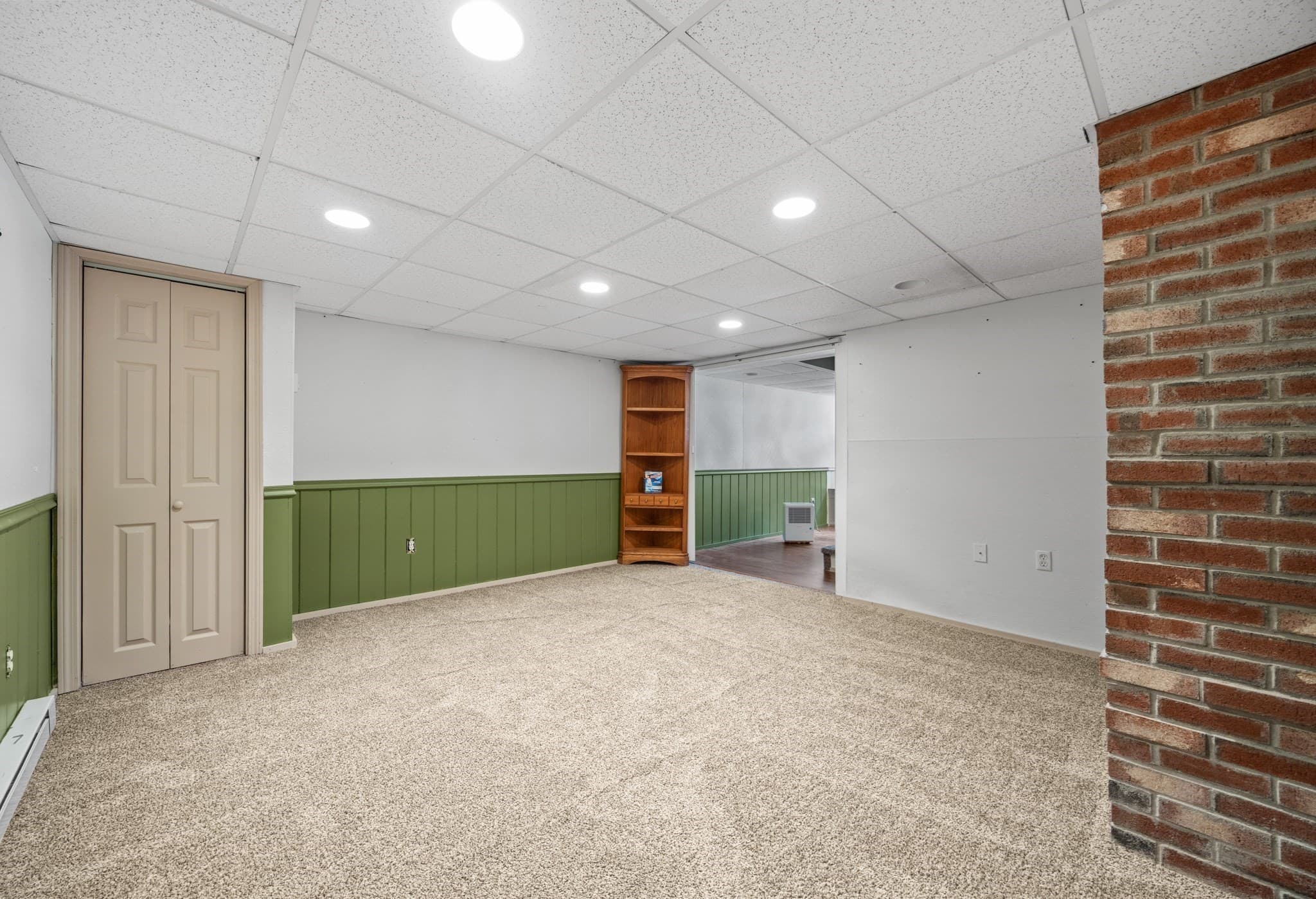 Single Family Residence at 6 Crocker St, Middleboro MA 02346, Middleboro, photo 30 of 42