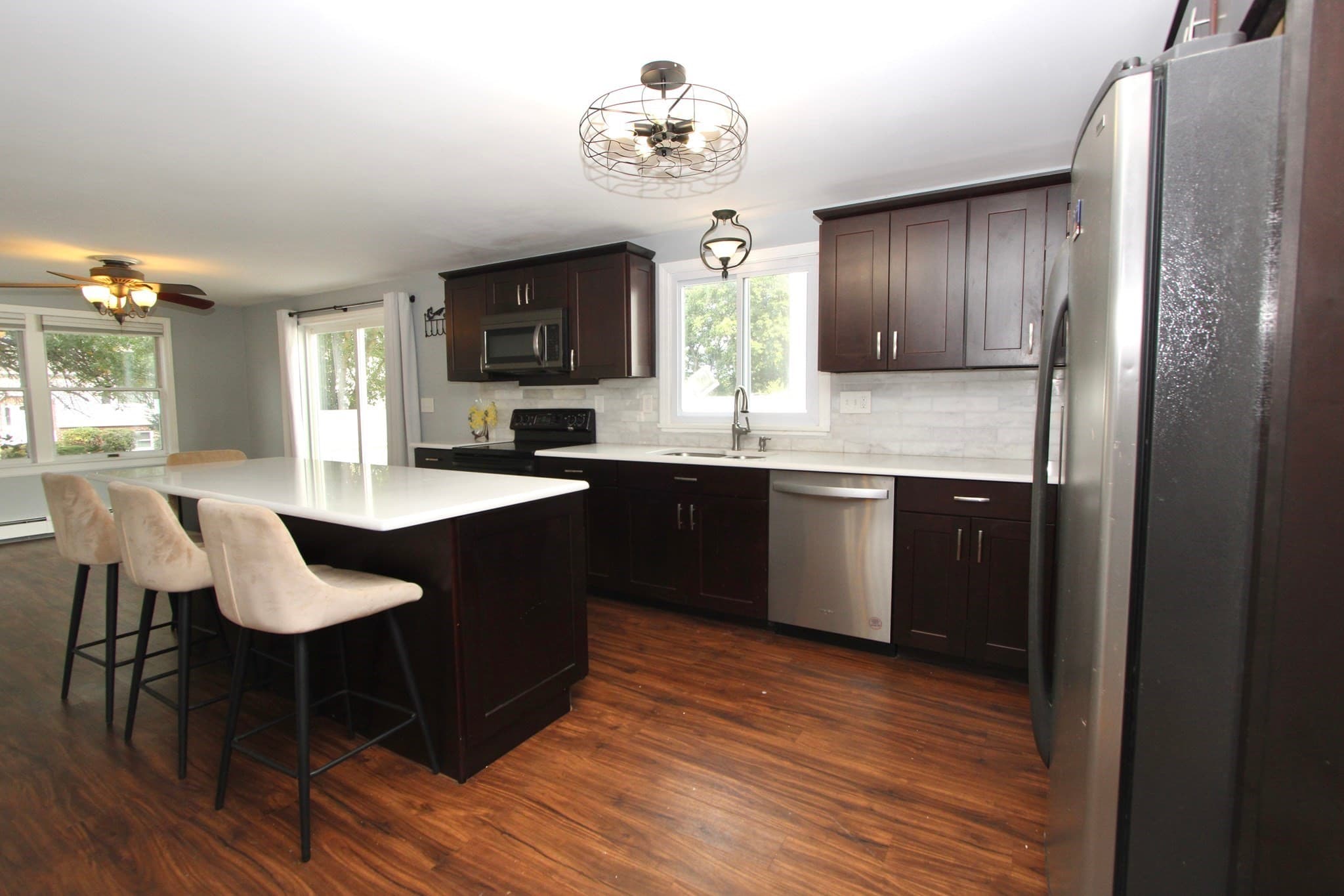 Single Family Residence at 1 Cricket Ln, Worcester MA 01602, Worcester, photo 5 of 19