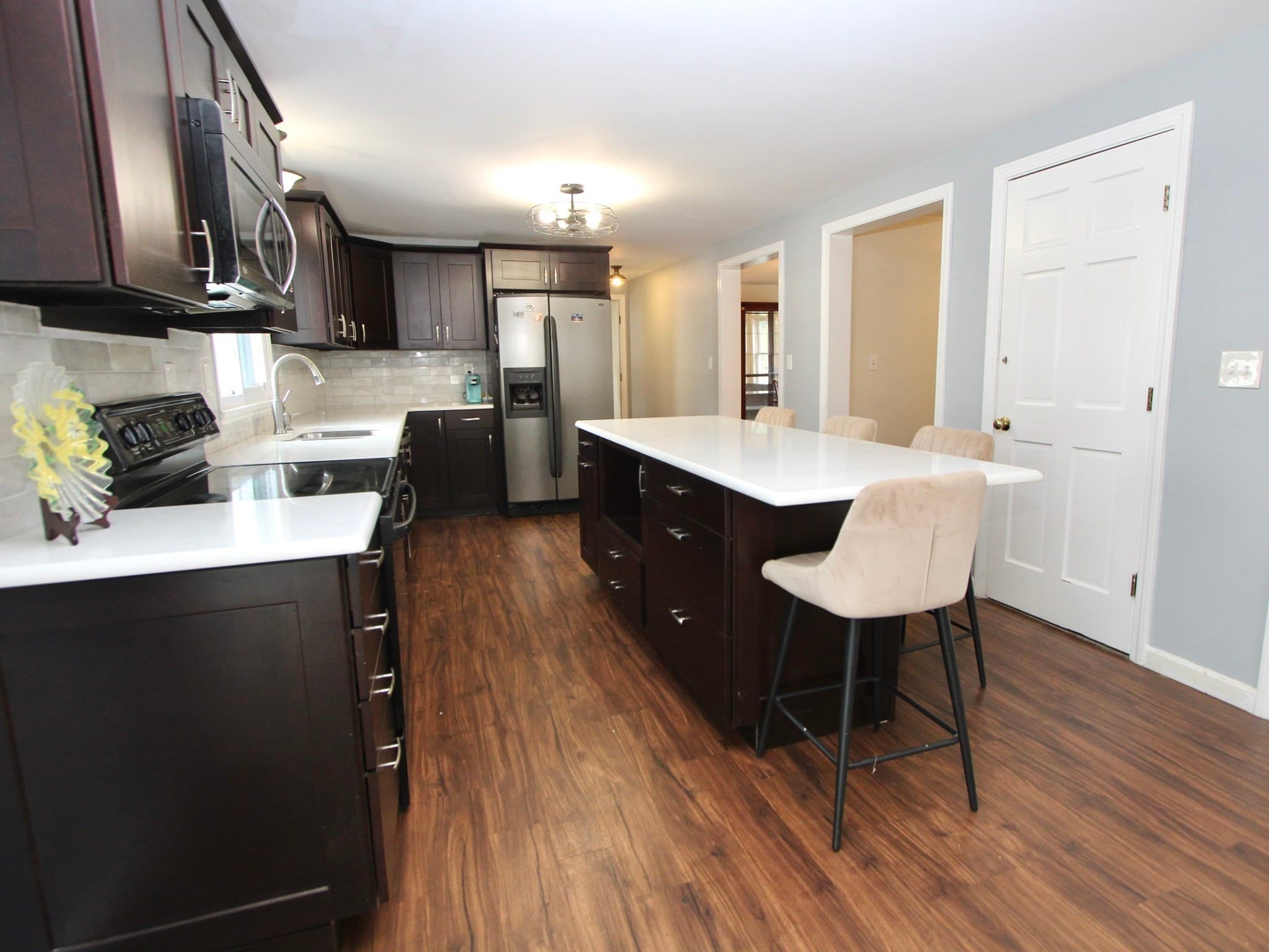 Single Family Residence at 1 Cricket Ln, Worcester MA 01602, Worcester, photo 4 of 19