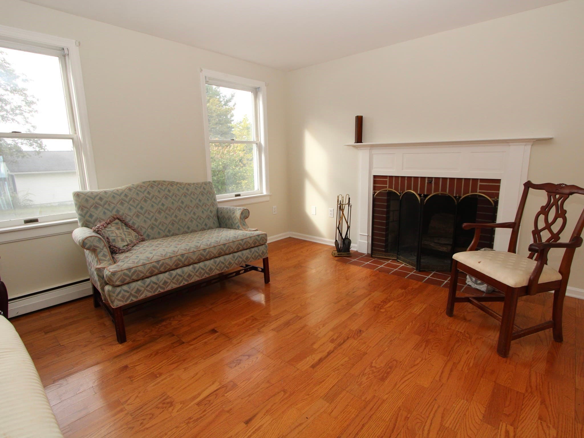 Single Family Residence at 1 Cricket Ln, Worcester MA 01602, Worcester, photo 8 of 19