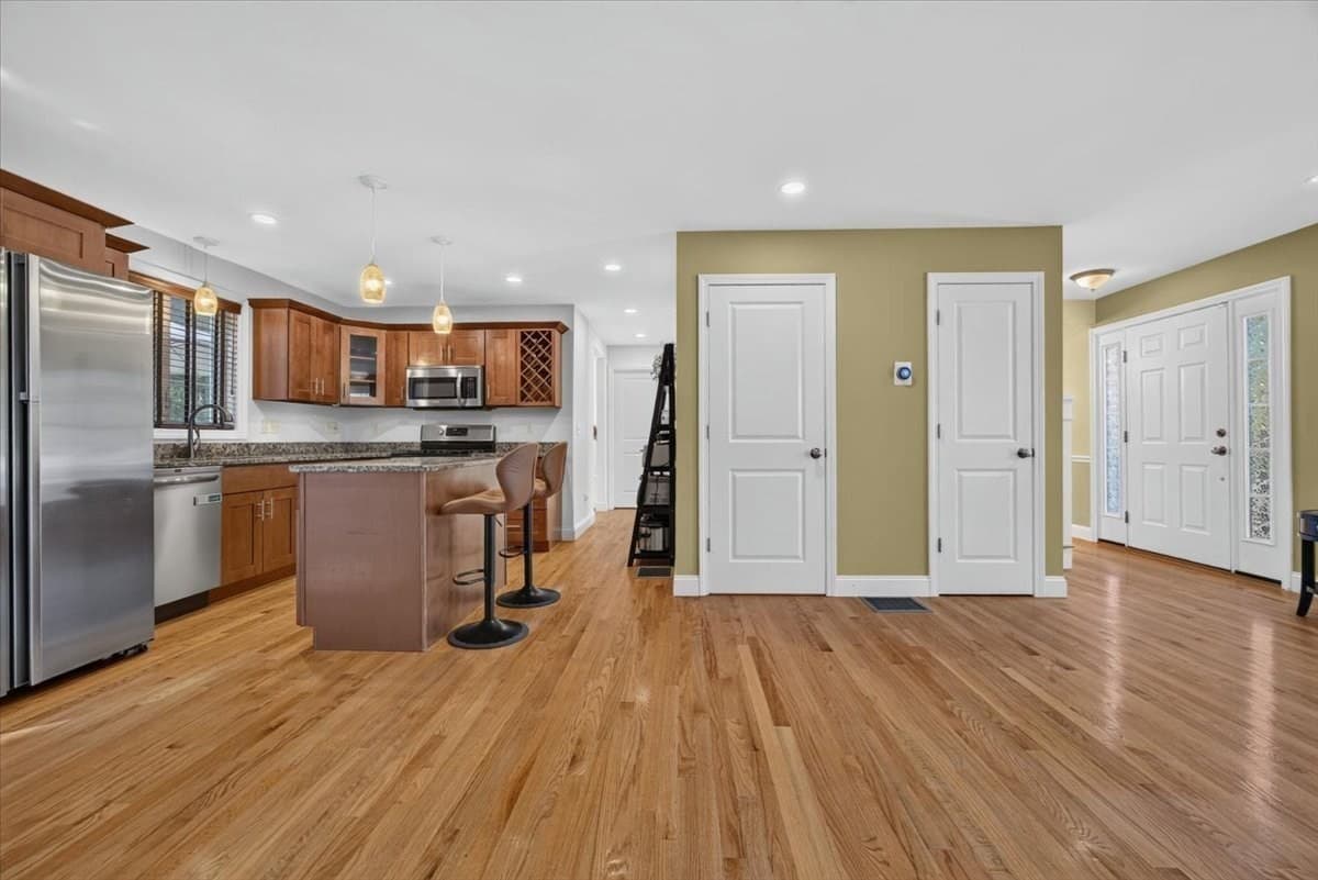 Single Family Residence at 95 Prospect Ter, Brockton MA 02301, Brockton, photo 5 of 41