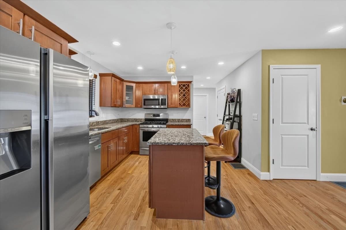 Single Family Residence at 95 Prospect Ter, Brockton MA 02301, Brockton, photo 4 of 41