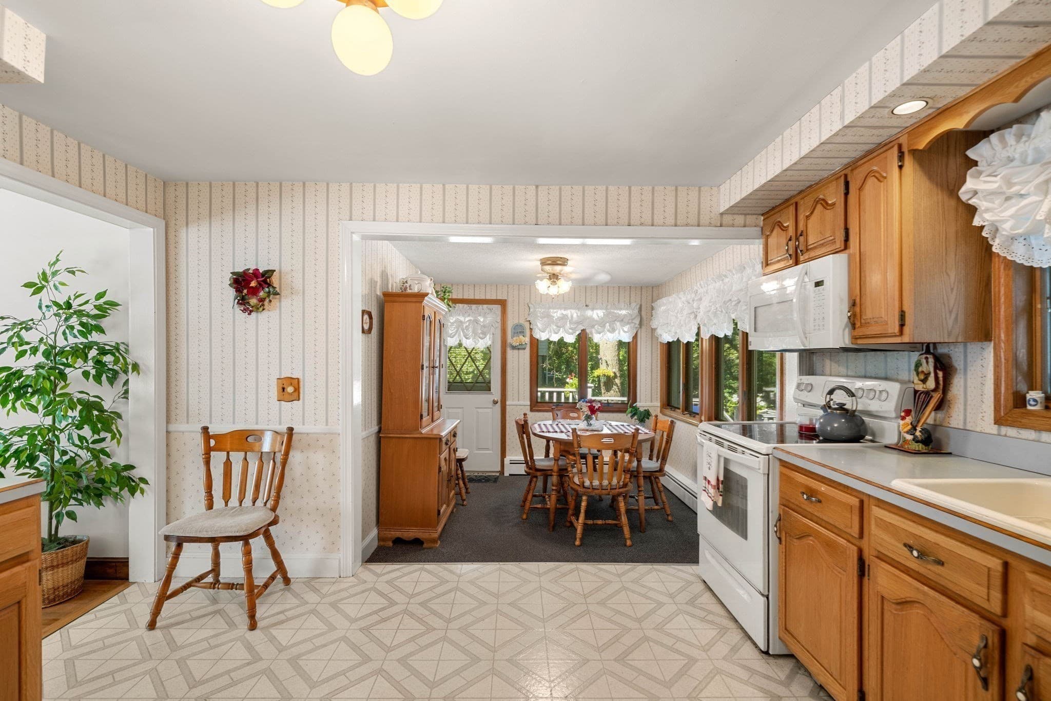 Single Family Residence at 28 Dambrosio Rd, Lynn MA 01904, Lynn, photo 13 of 39