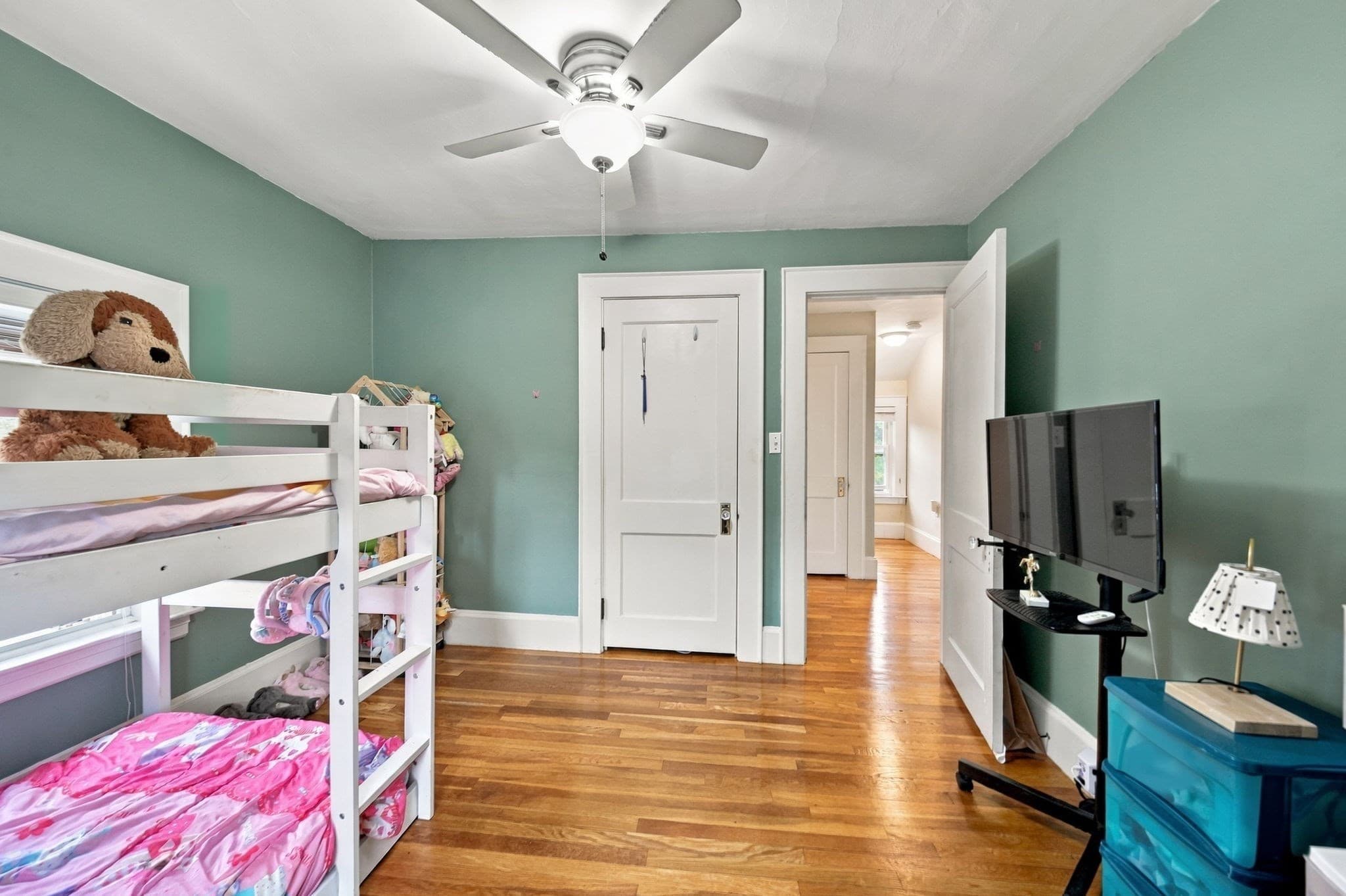 Single Family Residence at 31 Lura St, Lowell MA 01851, Lowell, photo 27 of 42
