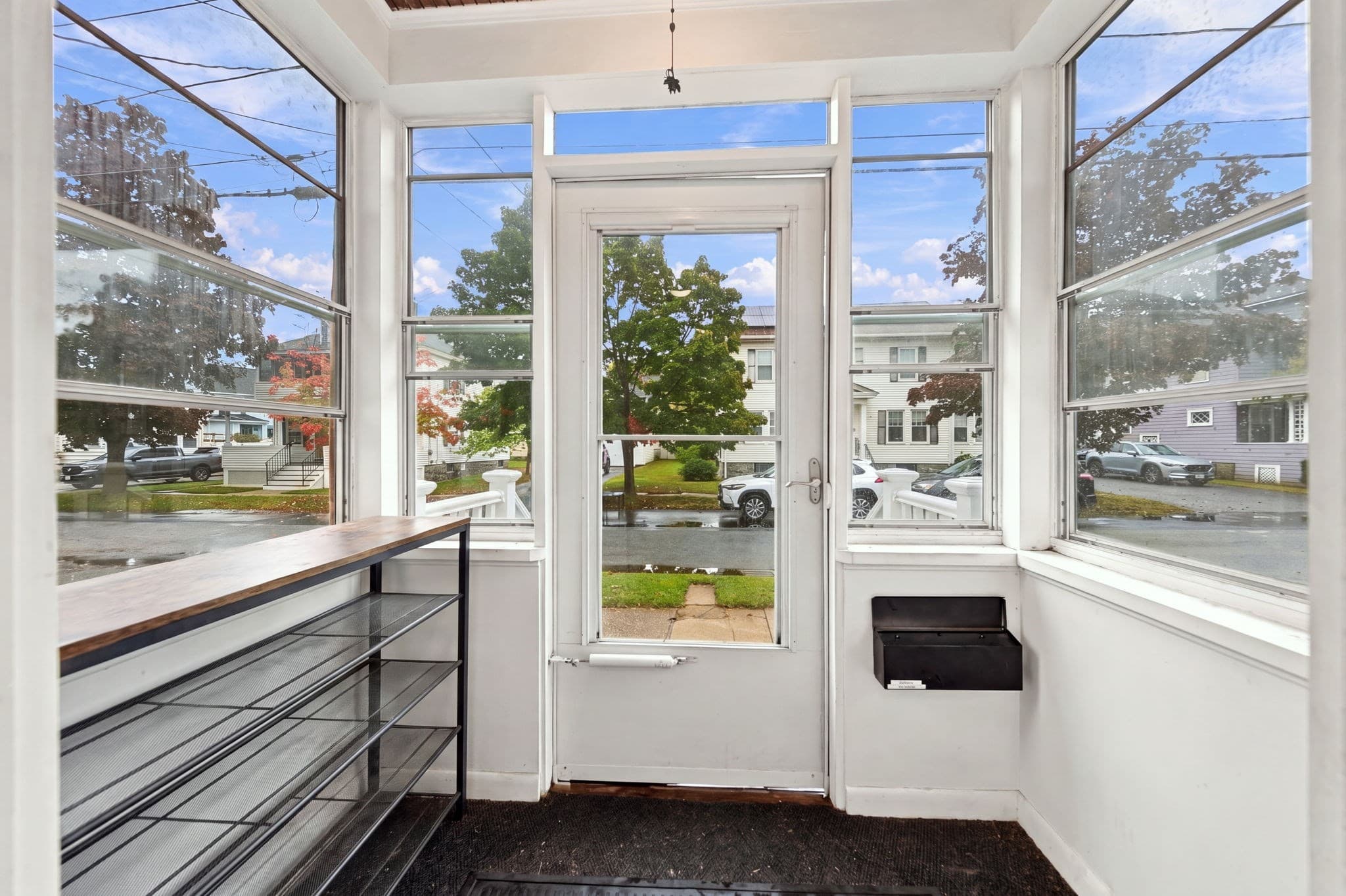 Single Family Residence at 31 Lura St, Lowell MA 01851, Lowell, photo 2 of 42