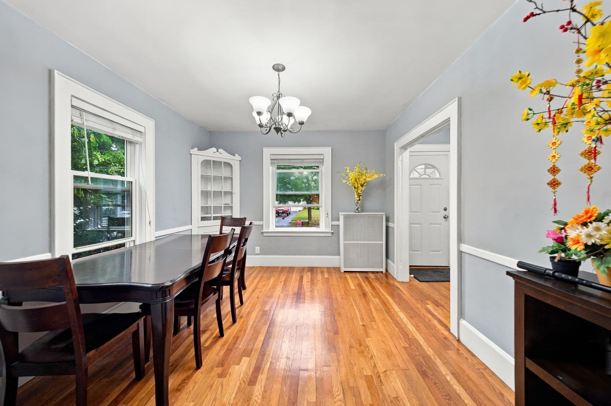 Single Family Residence at 31 Lura St, Lowell MA 01851, Lowell, photo 10 of 42