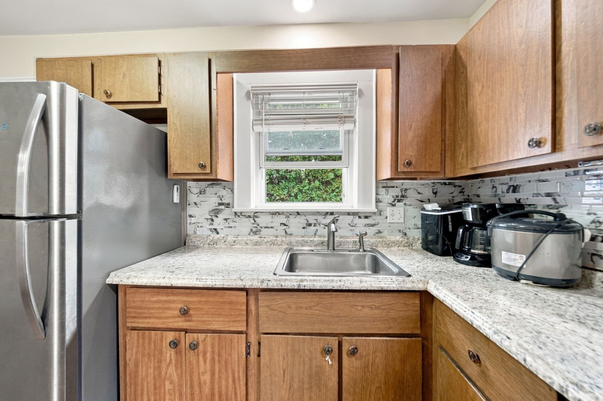 Single Family Residence at 31 Lura St, Lowell MA 01851, Lowell, photo 4 of 42