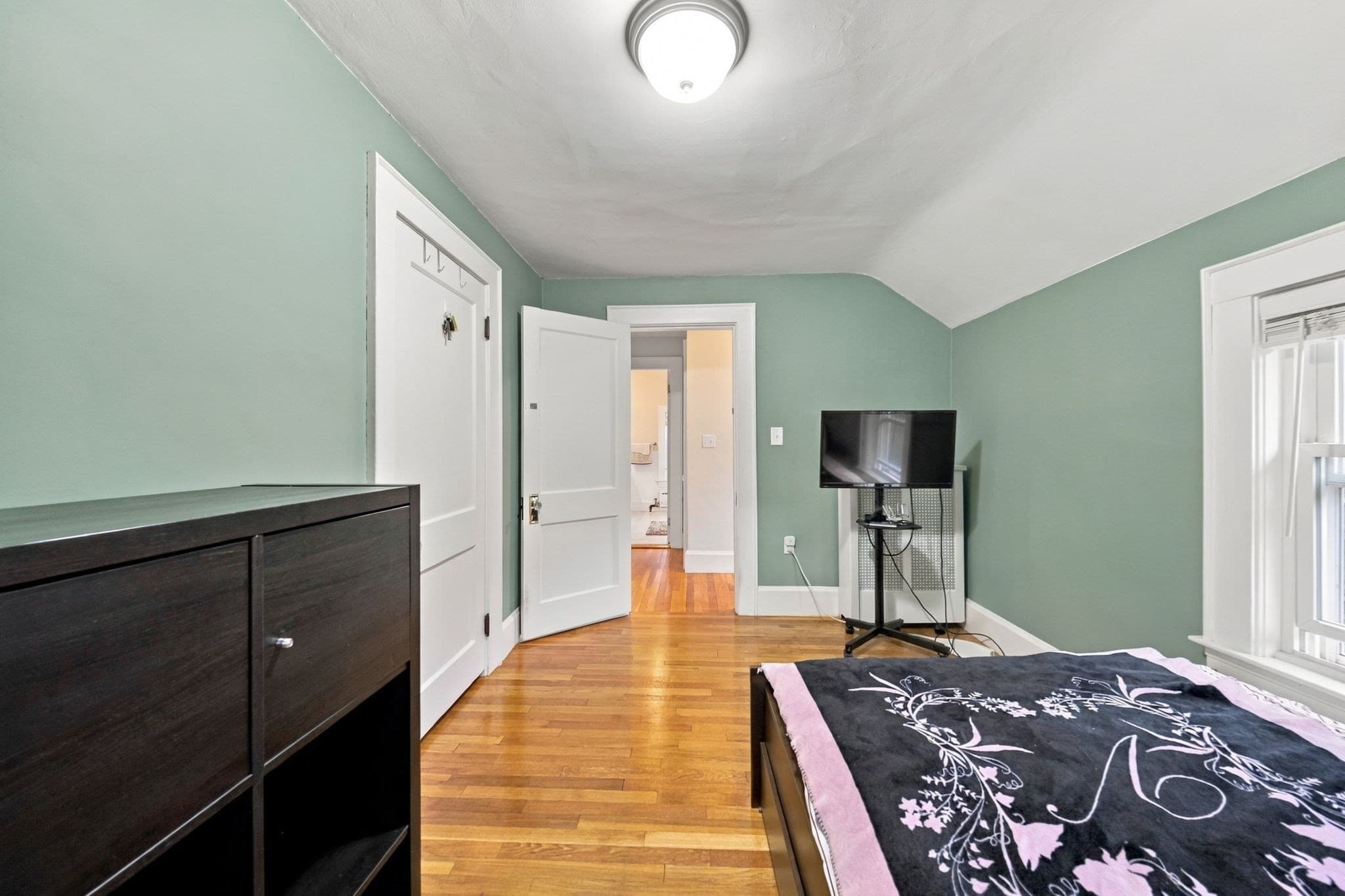 Single Family Residence at 31 Lura St, Lowell MA 01851, Lowell, photo 21 of 42