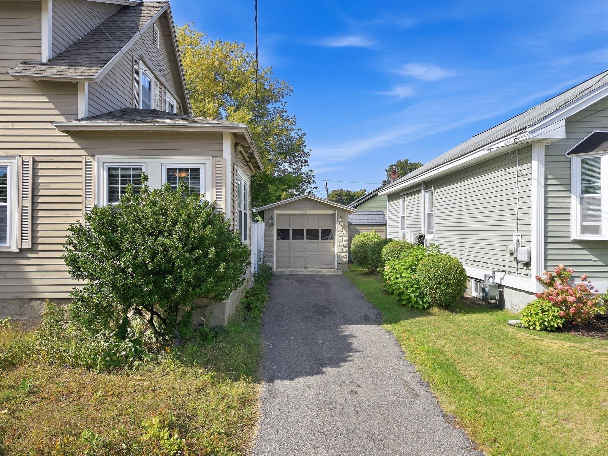 Single Family Residence at 125 Upham St, Lowell MA 01851, Lowell, photo 2 of 29