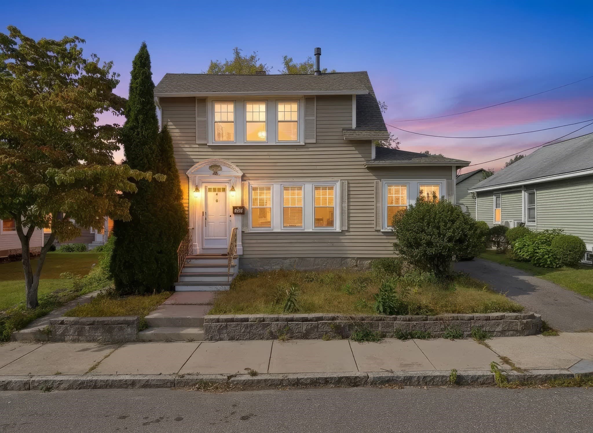 125 Upham St, Lowell MA 01851