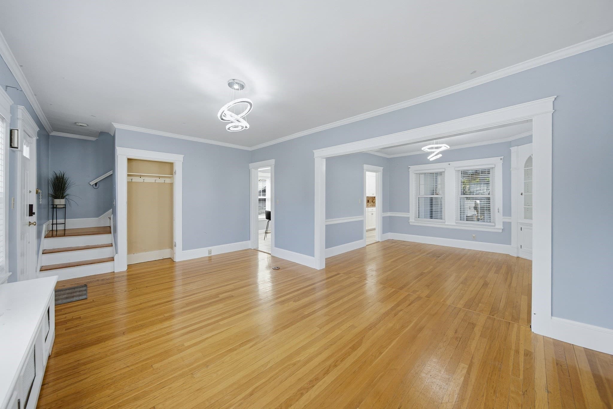 Single Family Residence at 125 Upham St, Lowell MA 01851, Lowell, photo 5 of 29