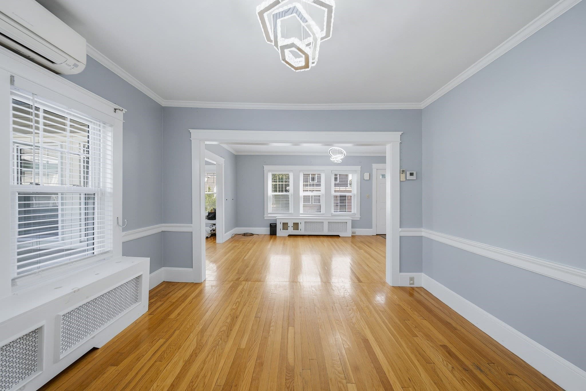 Single Family Residence at 125 Upham St, Lowell MA 01851, Lowell, photo 10 of 29