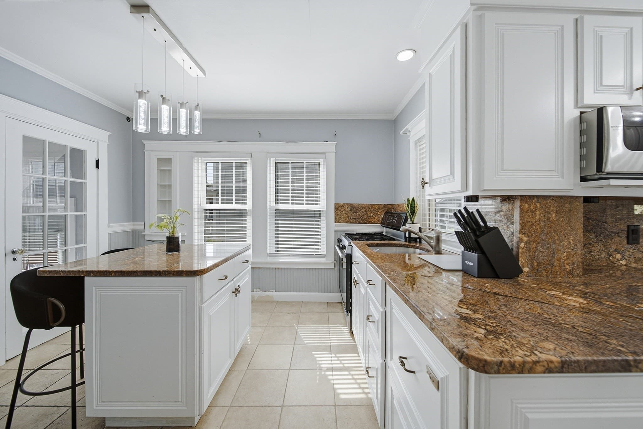 Single Family Residence at 125 Upham St, Lowell MA 01851, Lowell, photo 14 of 29