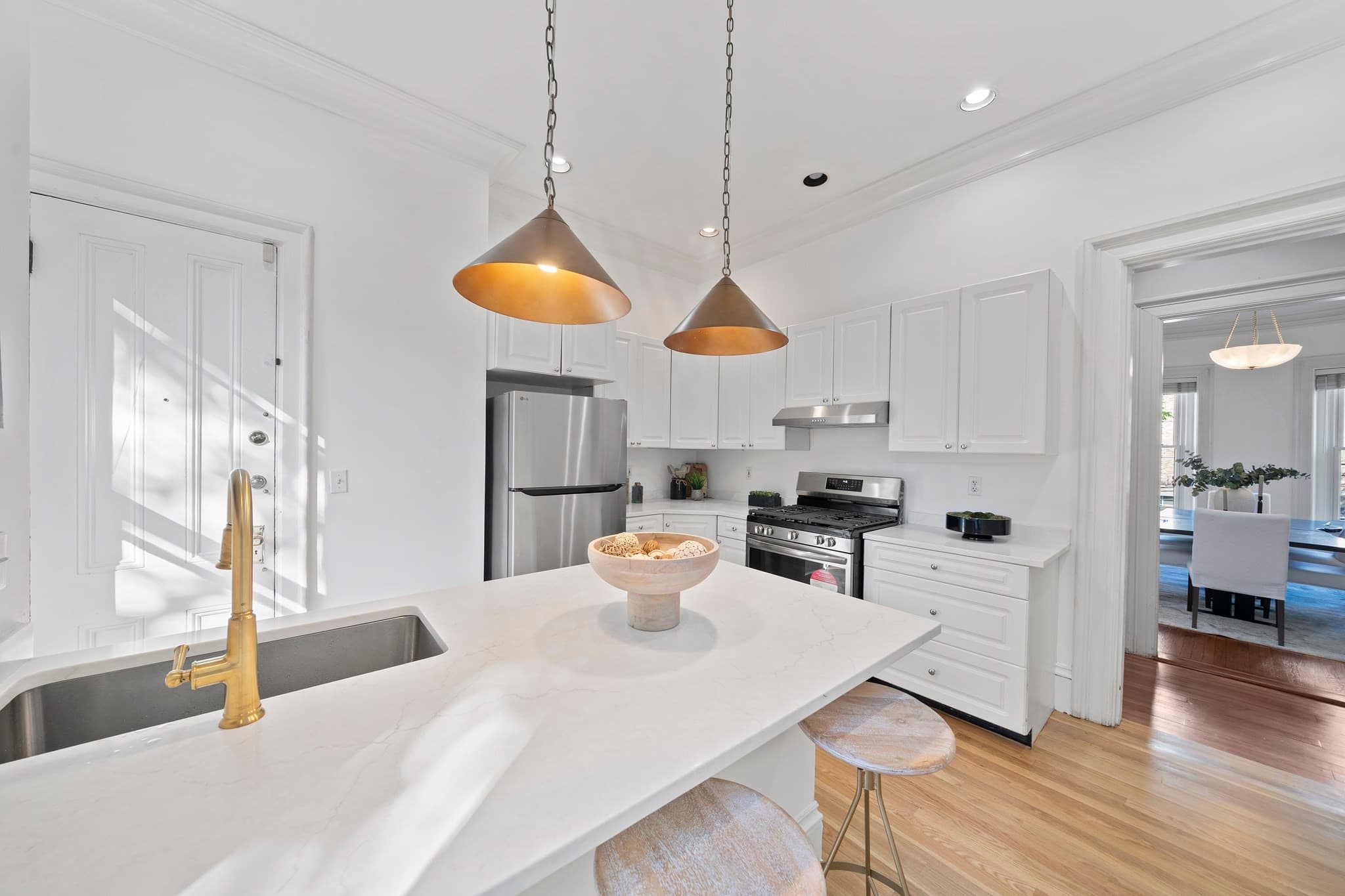 Condominium at 17 High Street # 2, Brookline MA 02445, Brookline, photo 6 of 42