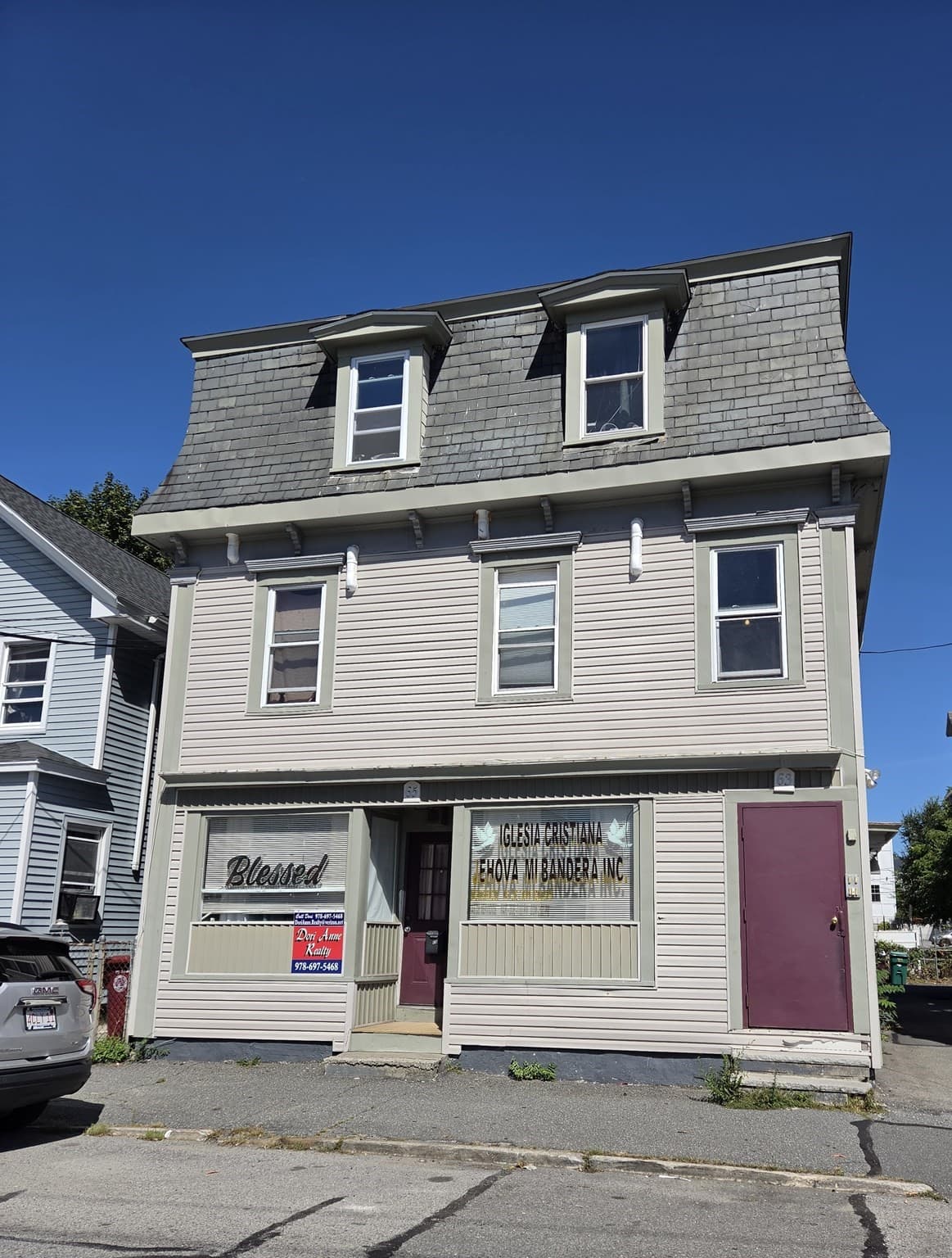 63-65 Lakeview, Lowell MA 01850
