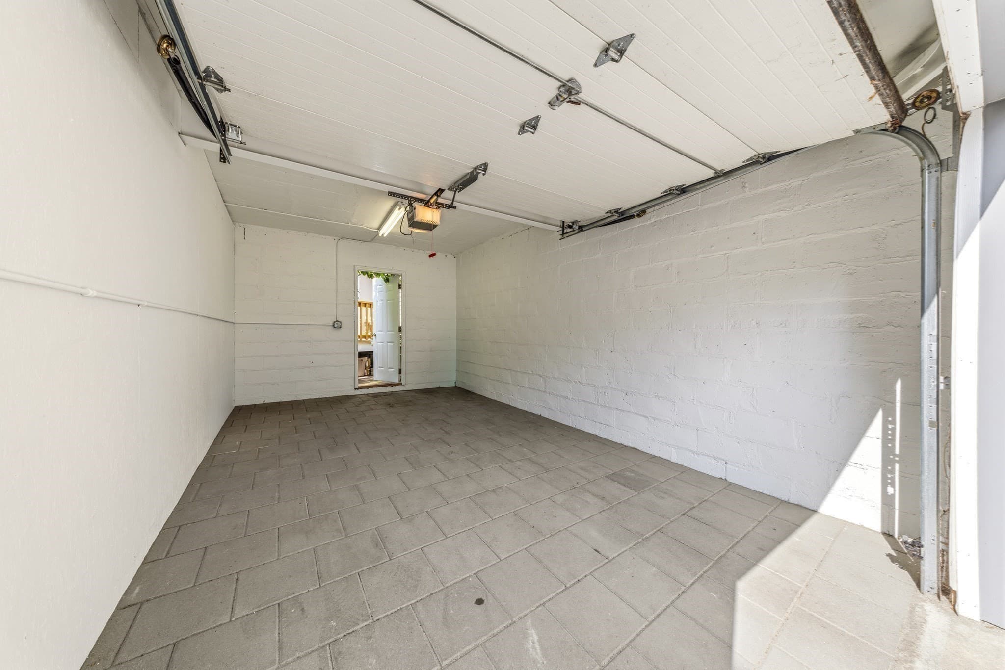 Condominium at 36 Oak St # 1, Somerville MA 02143, Somerville, photo 23 of 28
