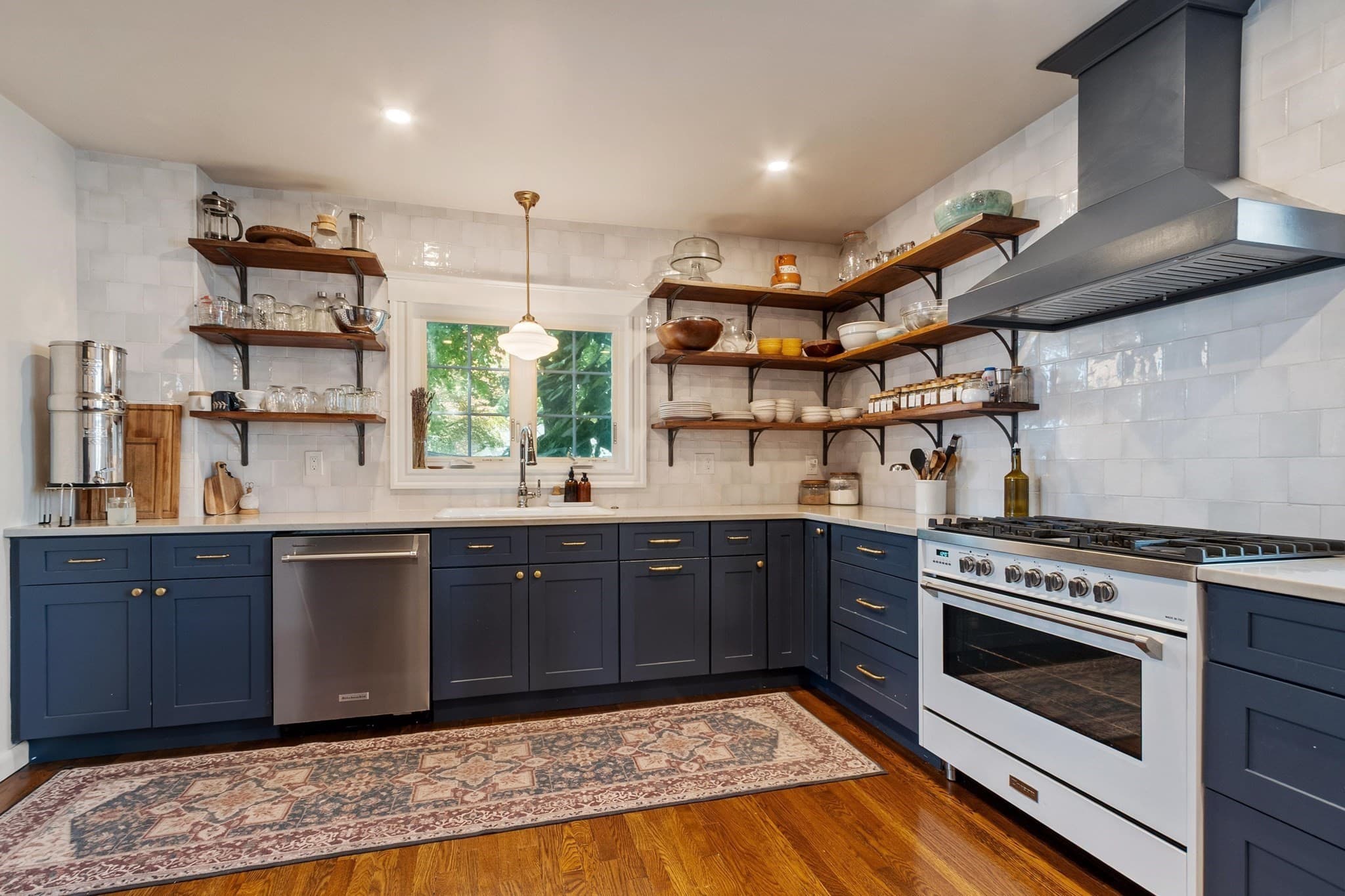 Single Family Residence at 4 Stone Avenue, Stoneham MA 02180, Stoneham, photo 12 of 42
