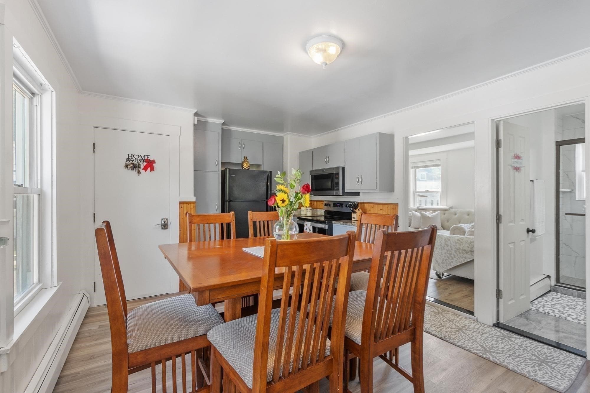 2 Family - 2 Units Up/Down at 262 Oak Street, Clinton MA 01510, Clinton, photo 5 of 42