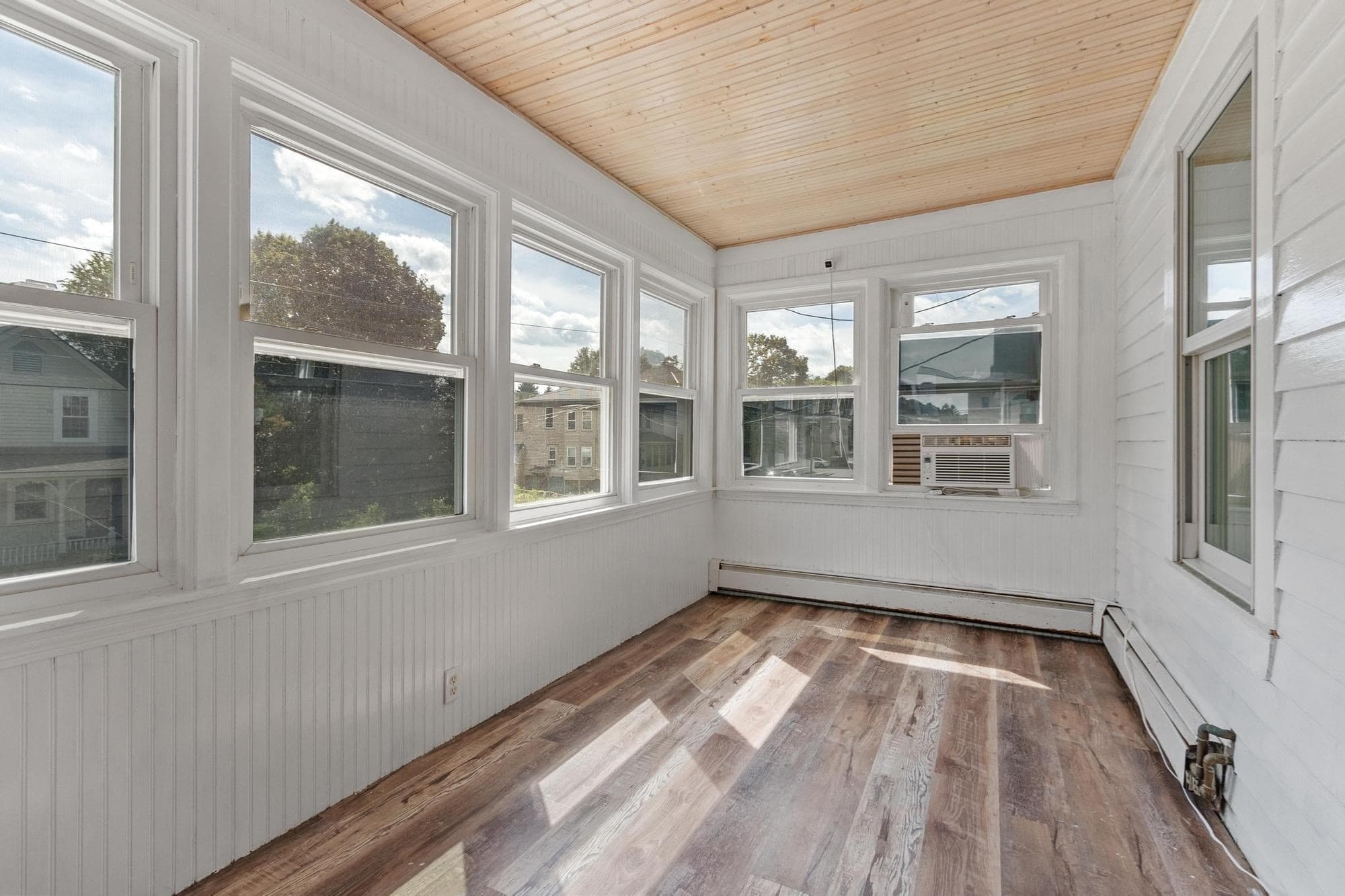 2 Family - 2 Units Up/Down at 262 Oak Street, Clinton MA 01510, Clinton, photo 14 of 42