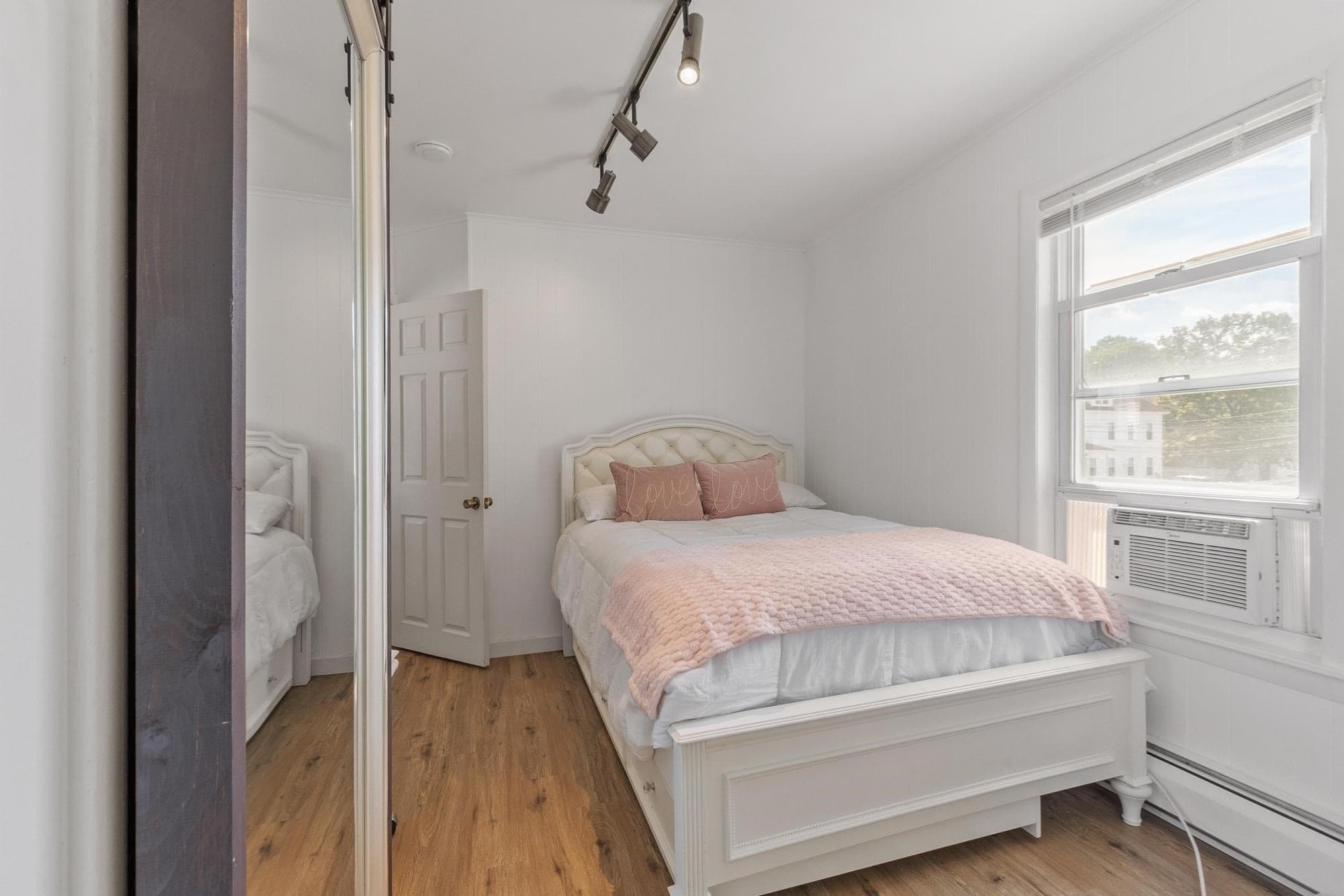 2 Family - 2 Units Up/Down at 262 Oak Street, Clinton MA 01510, Clinton, photo 15 of 42