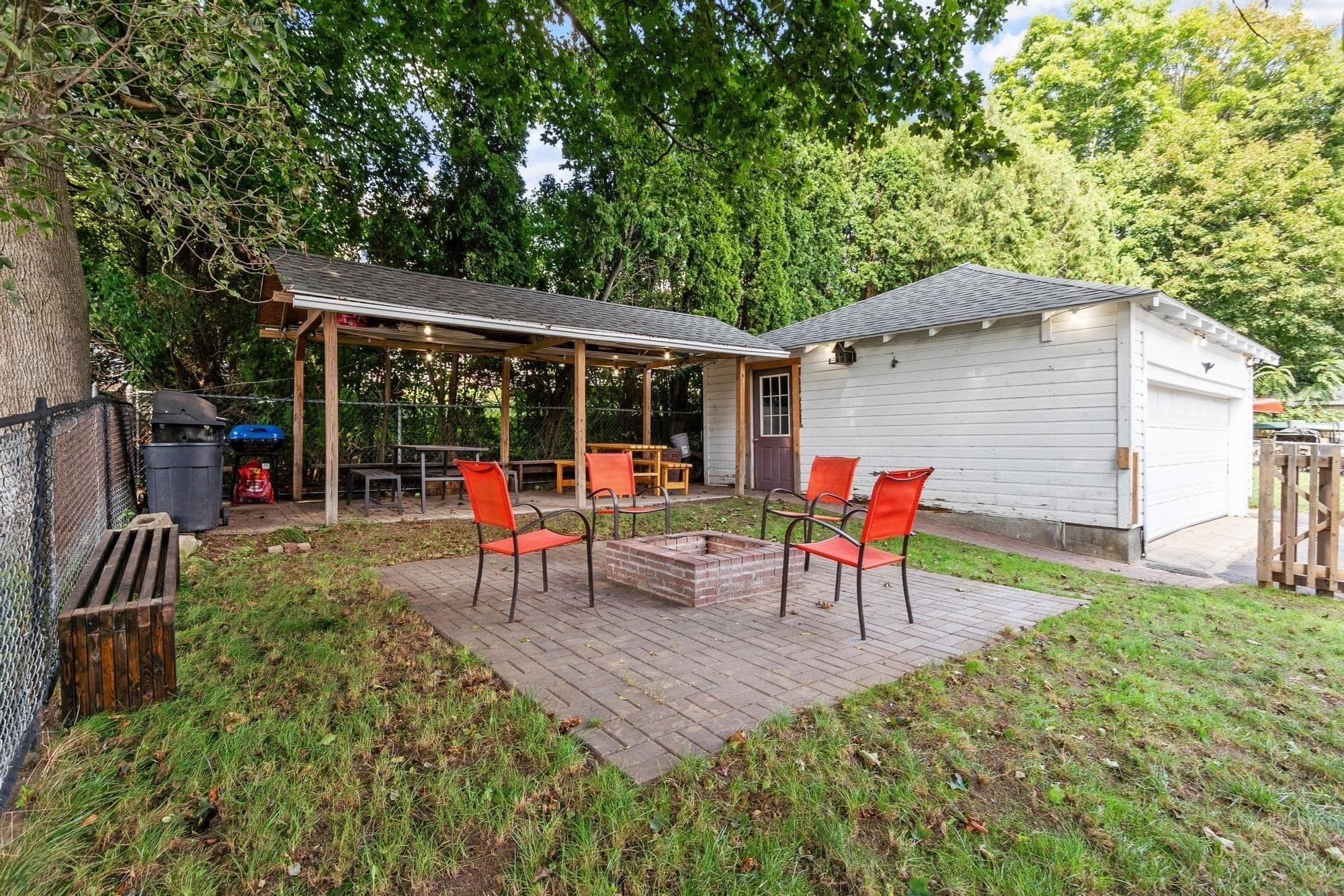 2 Family - 2 Units Up/Down at 262 Oak Street, Clinton MA 01510, Clinton, photo 31 of 42