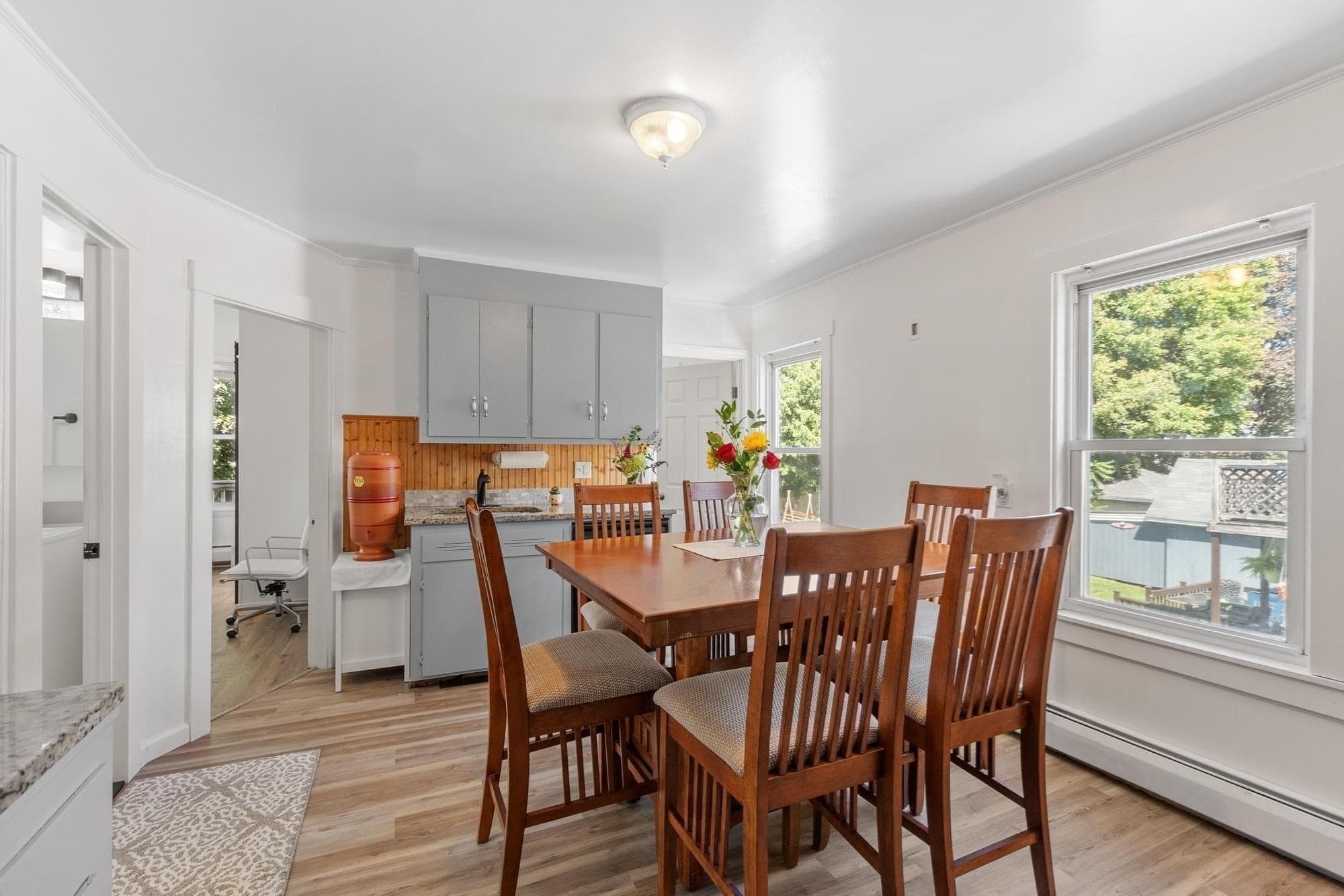 2 Family - 2 Units Up/Down at 262 Oak Street, Clinton MA 01510, Clinton, photo 4 of 42