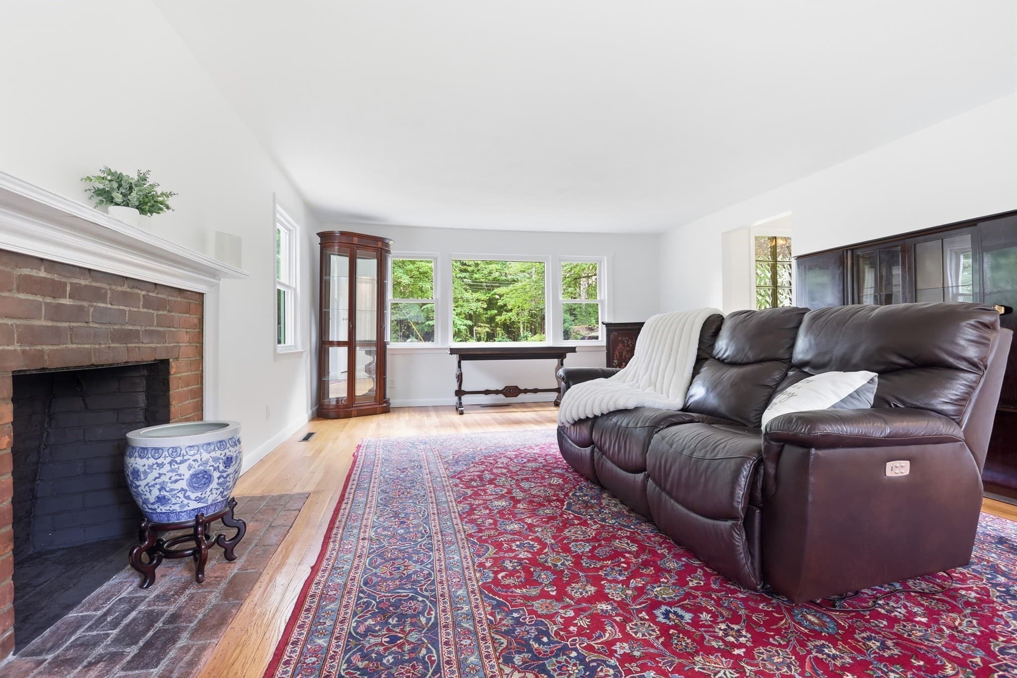 Single Family Residence at 501 Newtown Road, Littleton MA 01460, Littleton, photo 11 of 40