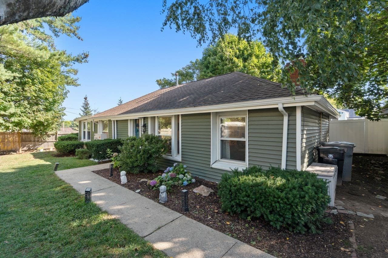 Single Family Residence at 22 R Fay Road, Framingham MA 01702, Framingham, photo 2 of 35