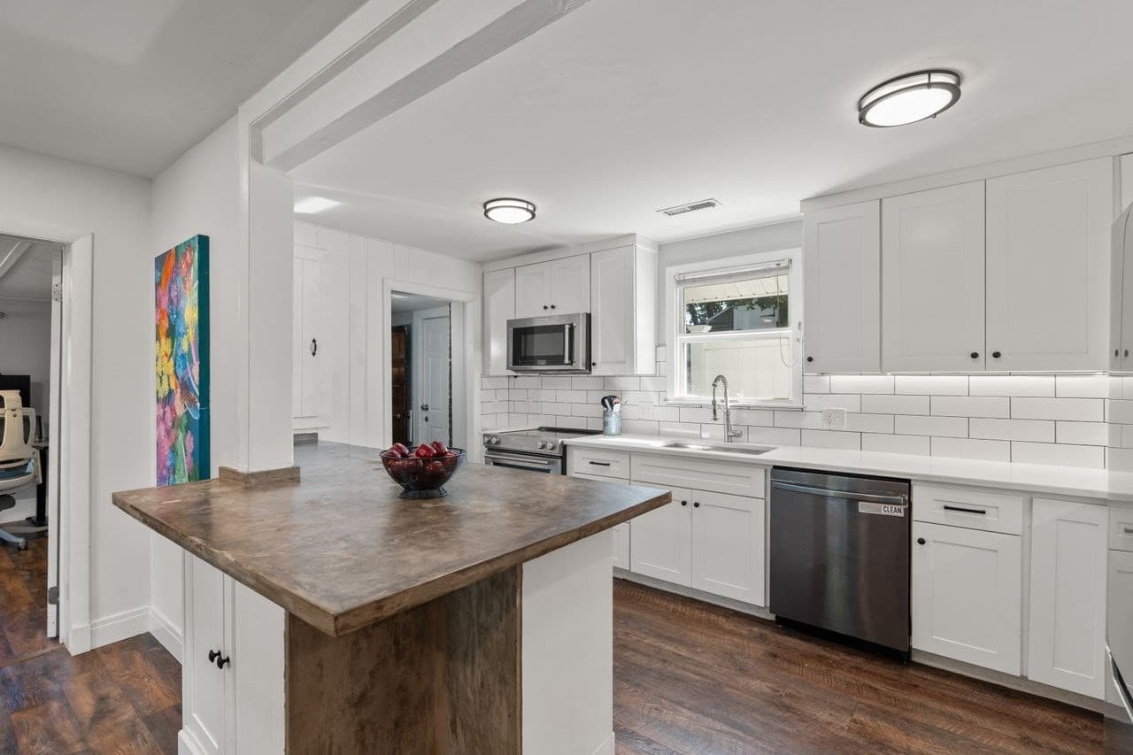 Single Family Residence at 22 R Fay Road, Framingham MA 01702, Framingham, photo 12 of 35