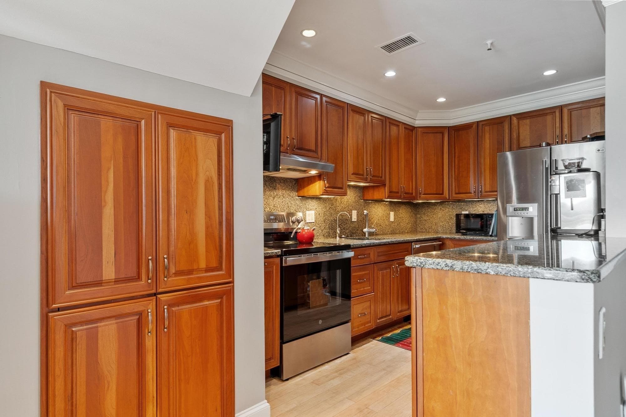 Condominium at 199 Coolidge Ave # 312, Watertown MA 02472, Watertown, photo 10 of 35