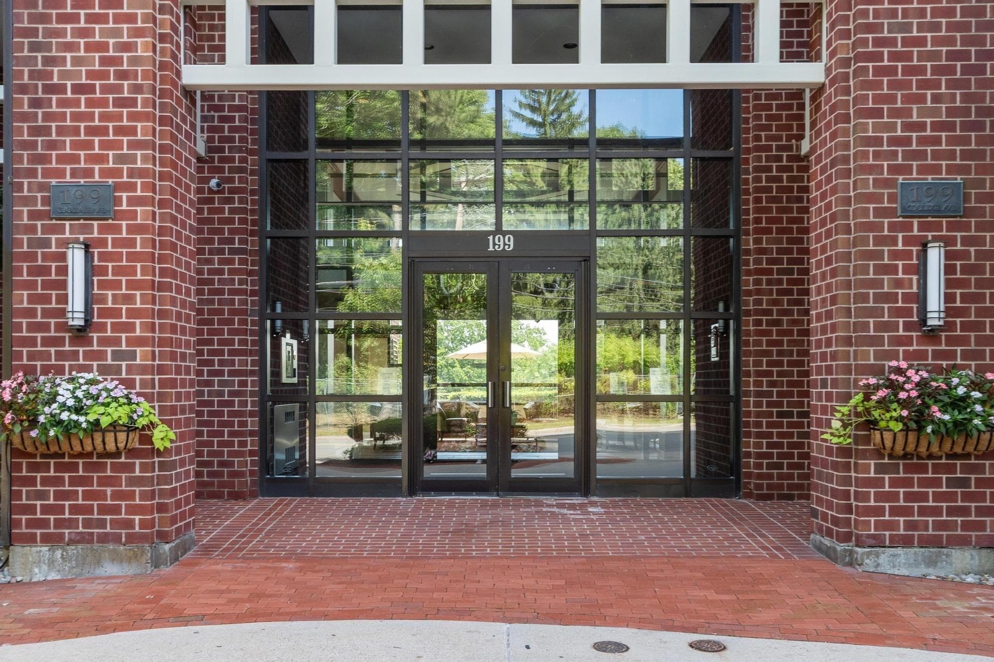 Condominium at 199 Coolidge Ave # 312, Watertown MA 02472, Watertown, photo 31 of 35