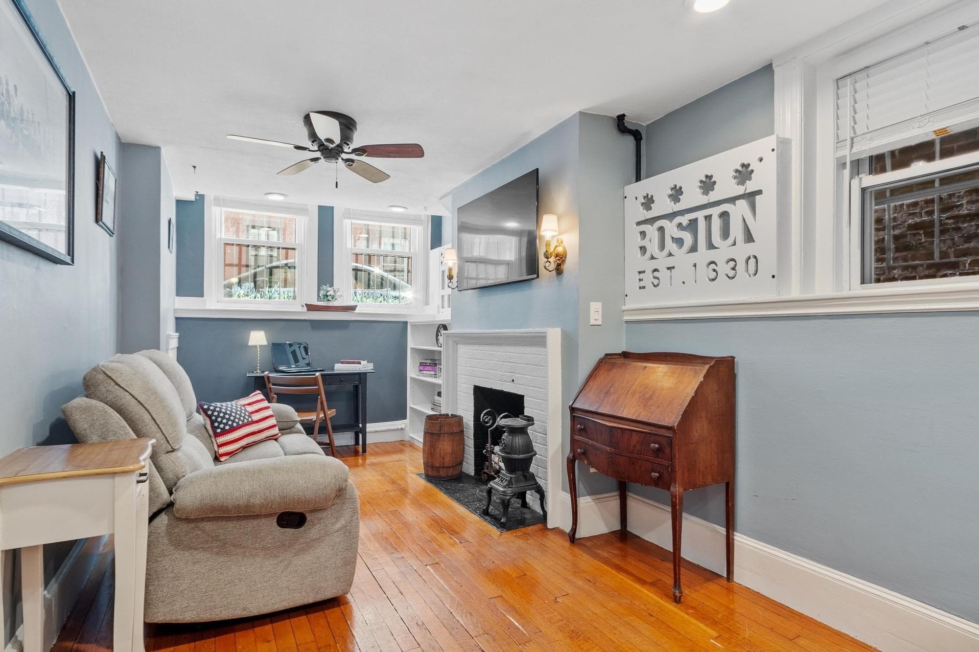 Condominium at 51 Revere St # 1, Boston MA 02114, photo 6 of 29