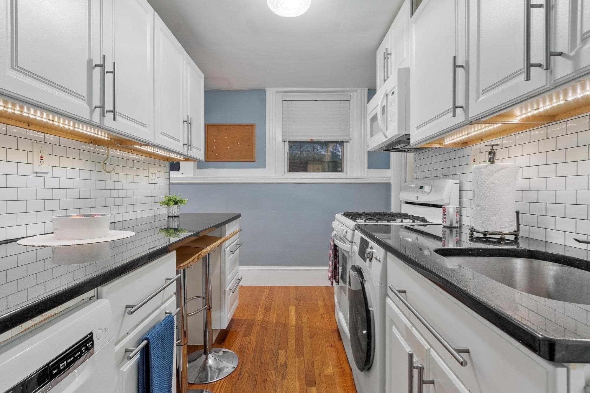 Condominium at 51 Revere St # 1, Boston MA 02114, photo 14 of 29