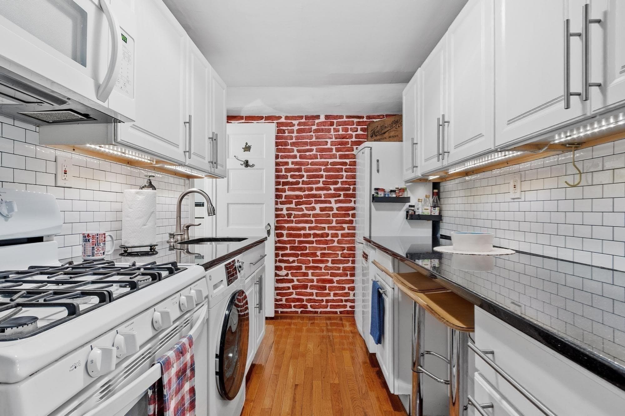 Condominium at 51 Revere St # 1, Boston MA 02114, photo 15 of 29