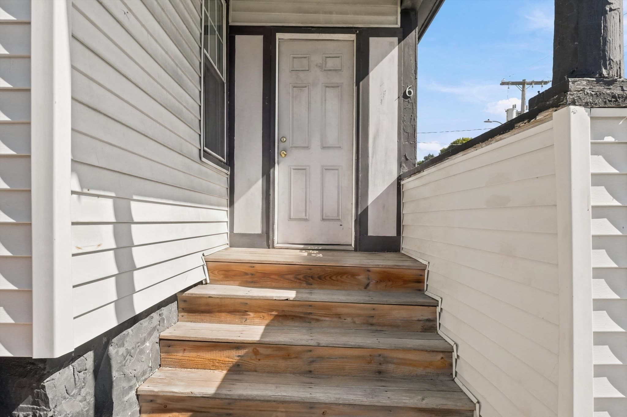 Single Family Residence at 6 Cliff Street, Lynn MA 01905, Lynn, photo 2 of 40