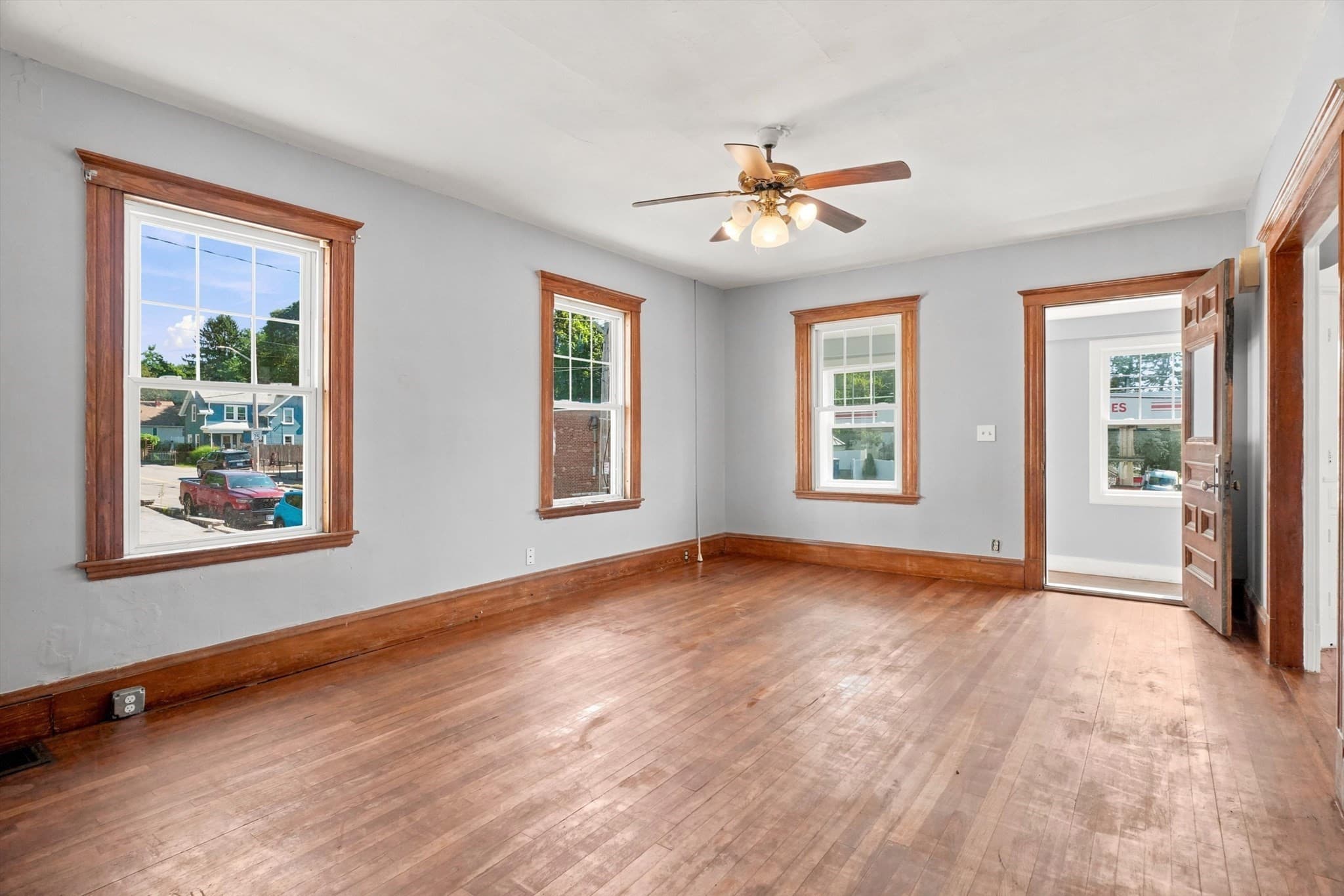 Single Family Residence at 6 Cliff Street, Lynn MA 01905, Lynn, photo 6 of 40